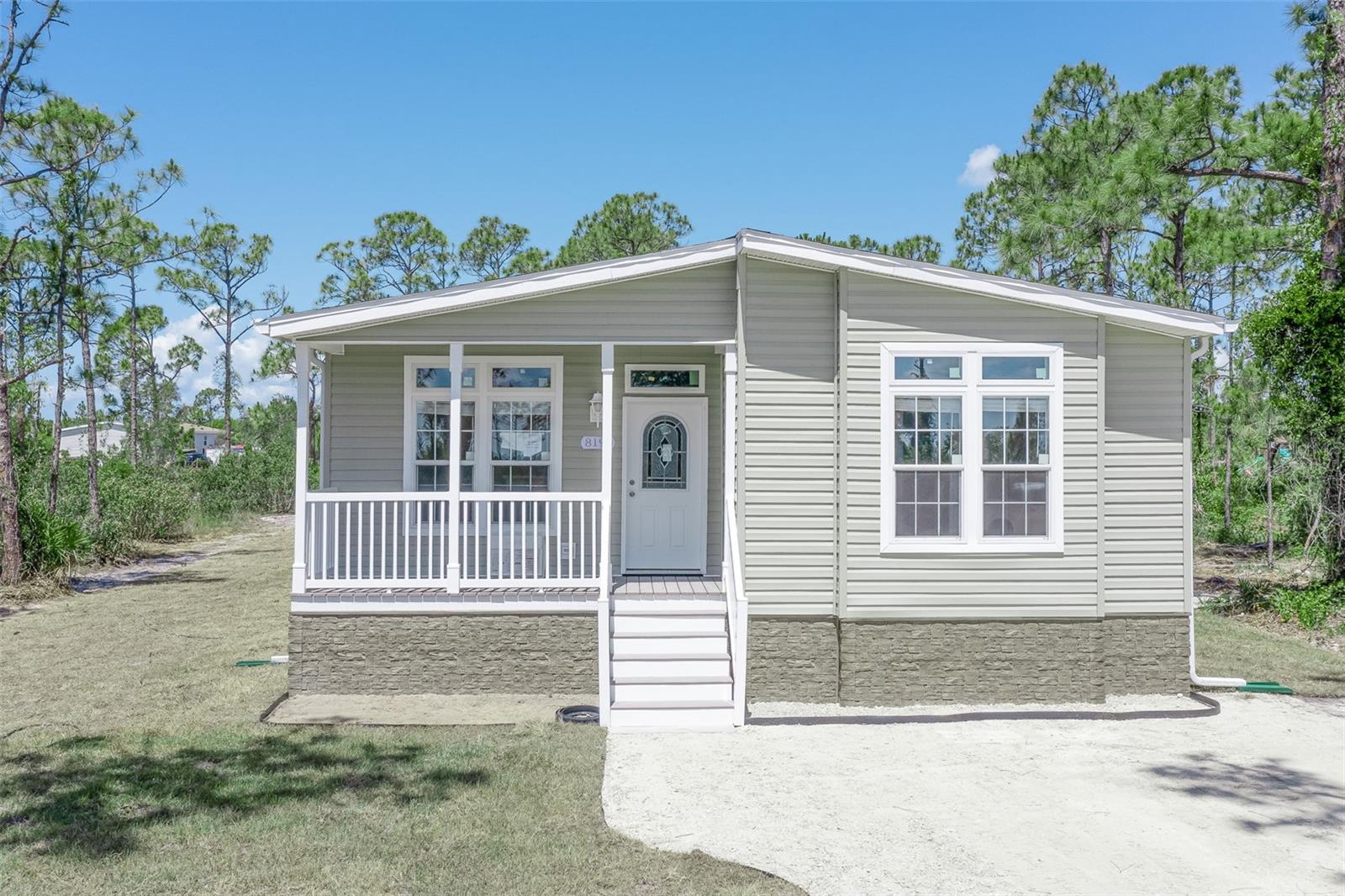 8191 STRASSE BLVD, PUNTA GORDA, FL, 33982