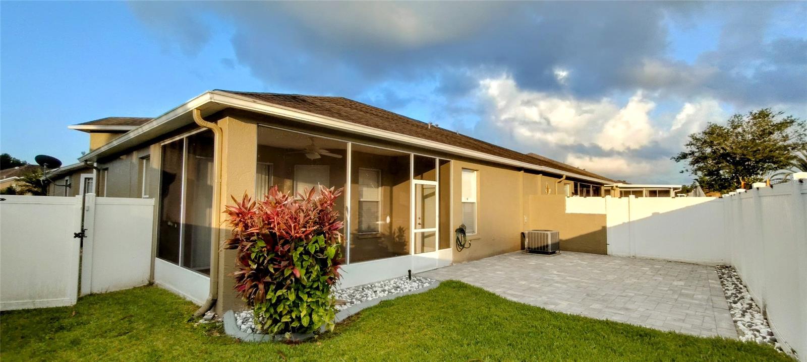 30233 LETTINGWELL CIR, WESLEY CHAPEL, FL, 33543