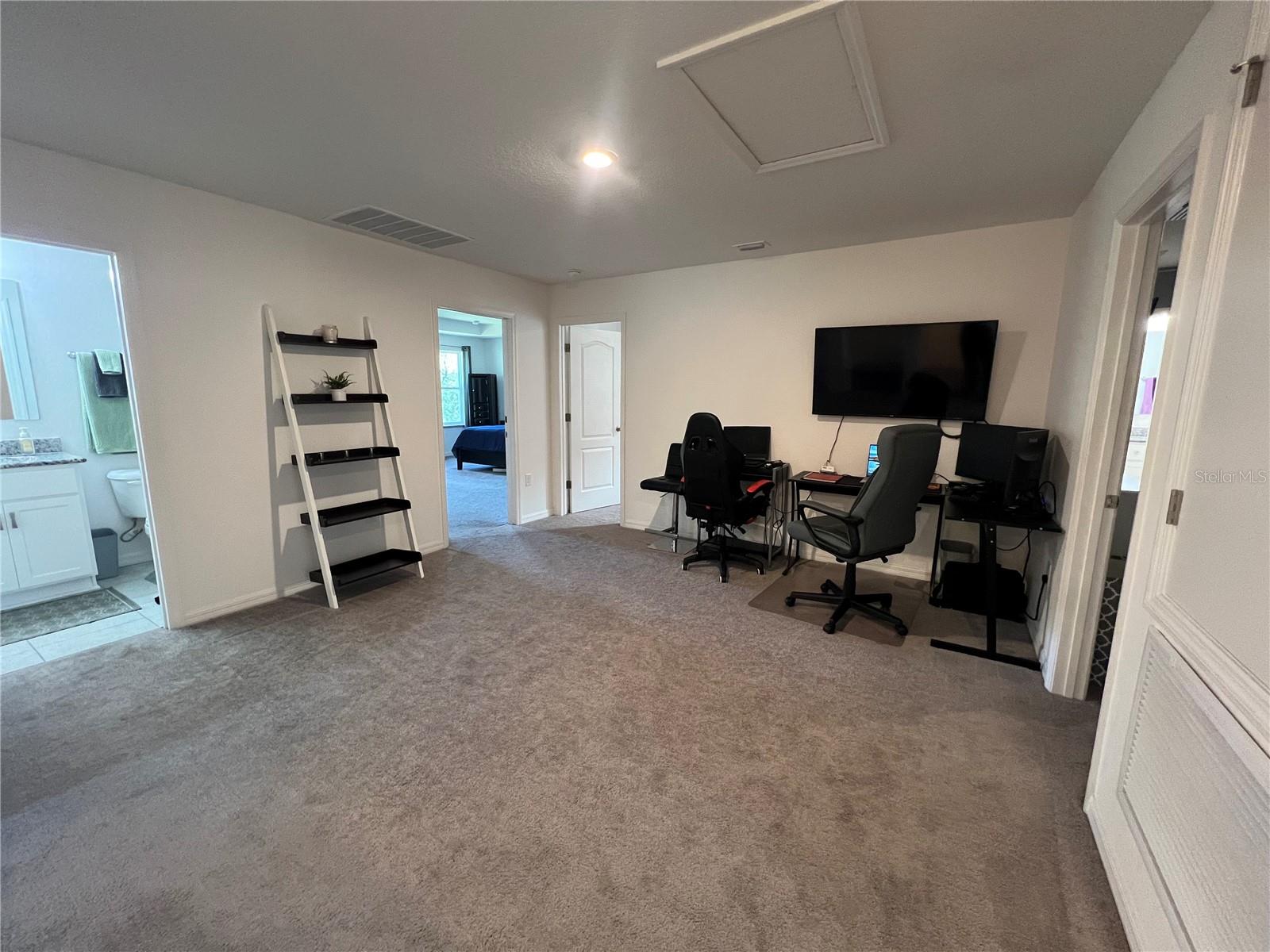 18225 MAIRDALE RD, WEEKI WACHEE, FL, 34614
