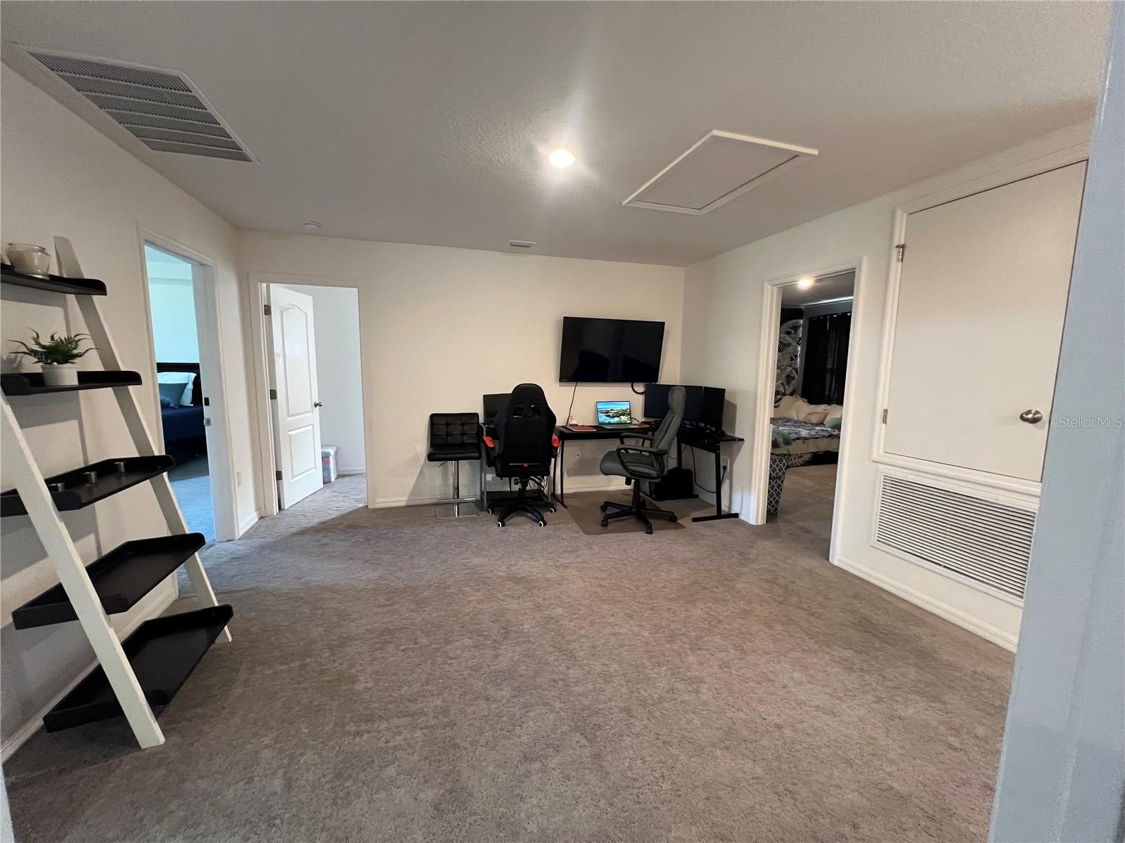 18225 MAIRDALE RD, WEEKI WACHEE, FL, 34614