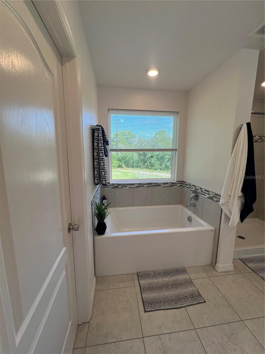 18225 MAIRDALE RD, WEEKI WACHEE, FL, 34614