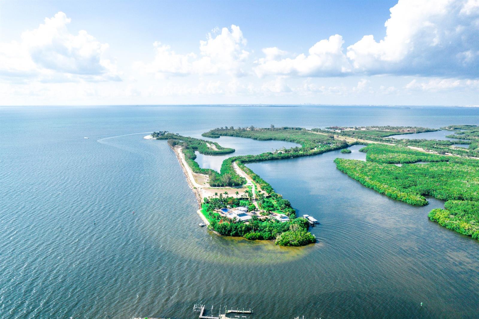 818A BAHIA DEL SOL DR #27, RUSKIN, FL, 33570
