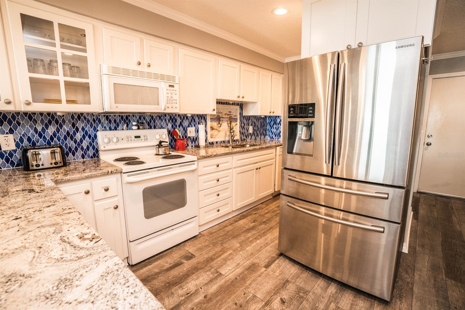 818A BAHIA DEL SOL DR #27, RUSKIN, FL, 33570