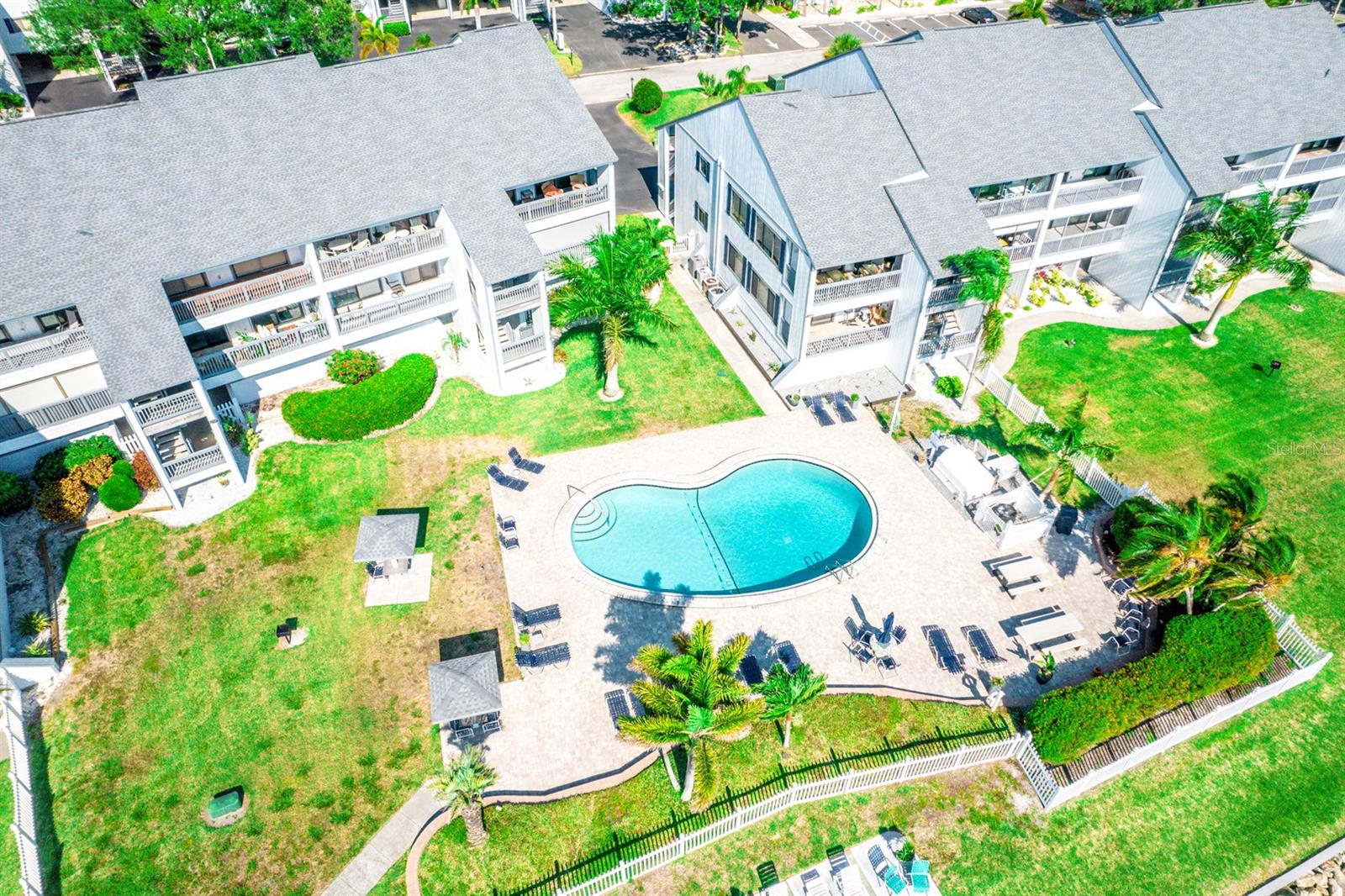 818A BAHIA DEL SOL DR #27, RUSKIN, FL, 33570