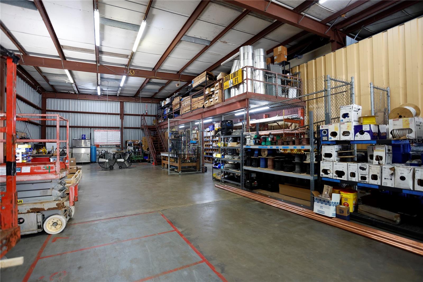 23091 CORTEZ BLVD, BROOKSVILLE, FL, 34601