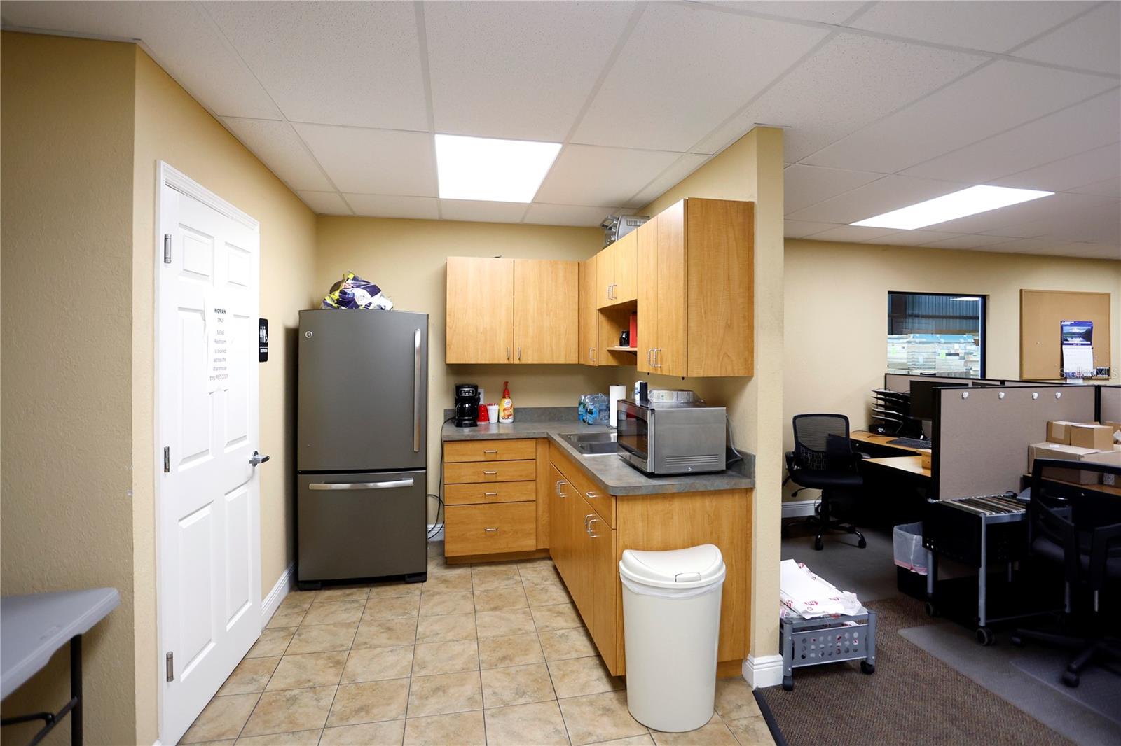 23091 CORTEZ BLVD, BROOKSVILLE, FL, 34601