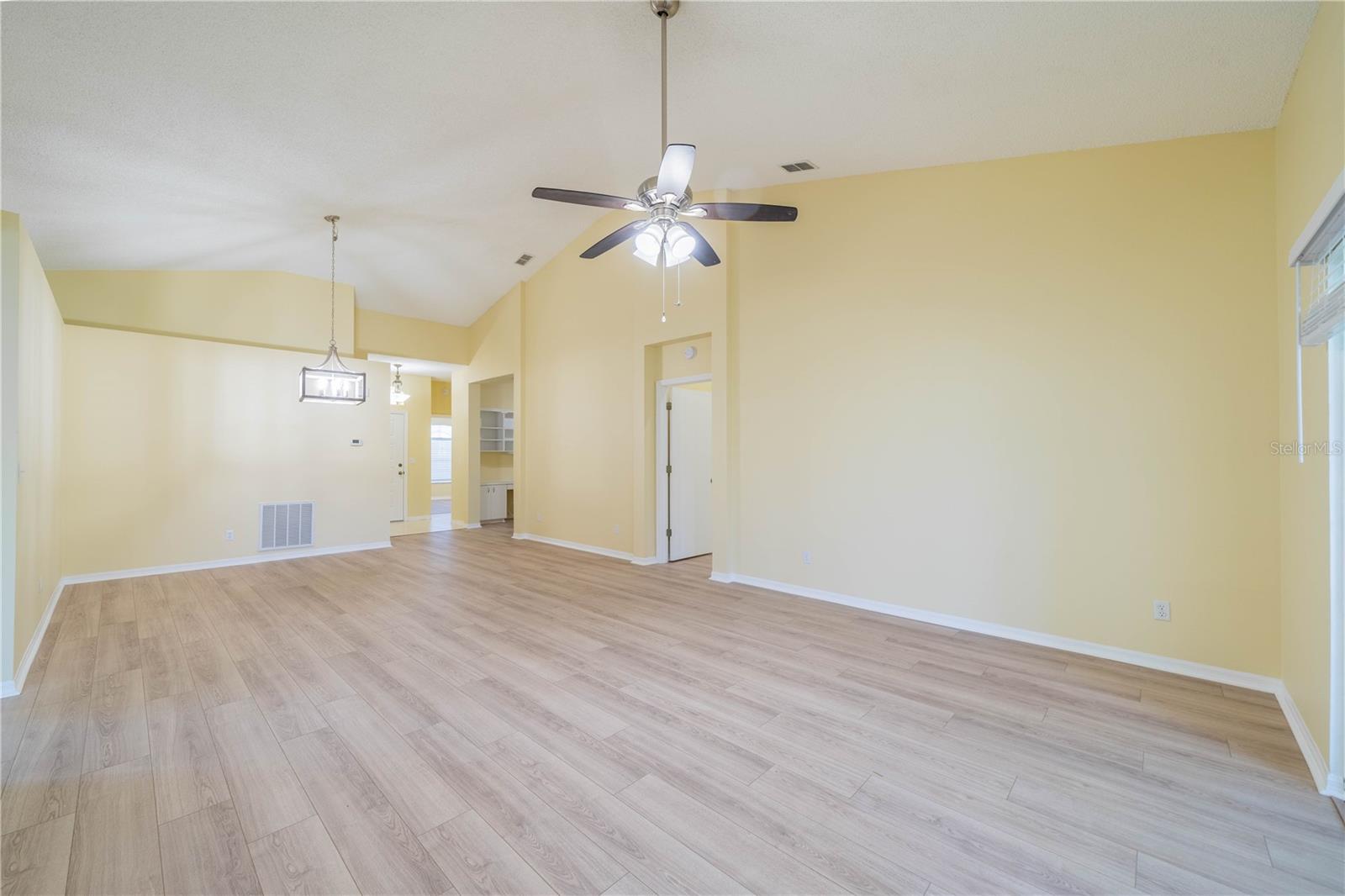 912 OXFORD PARK DR, SUN CITY CENTER, FL, 33573