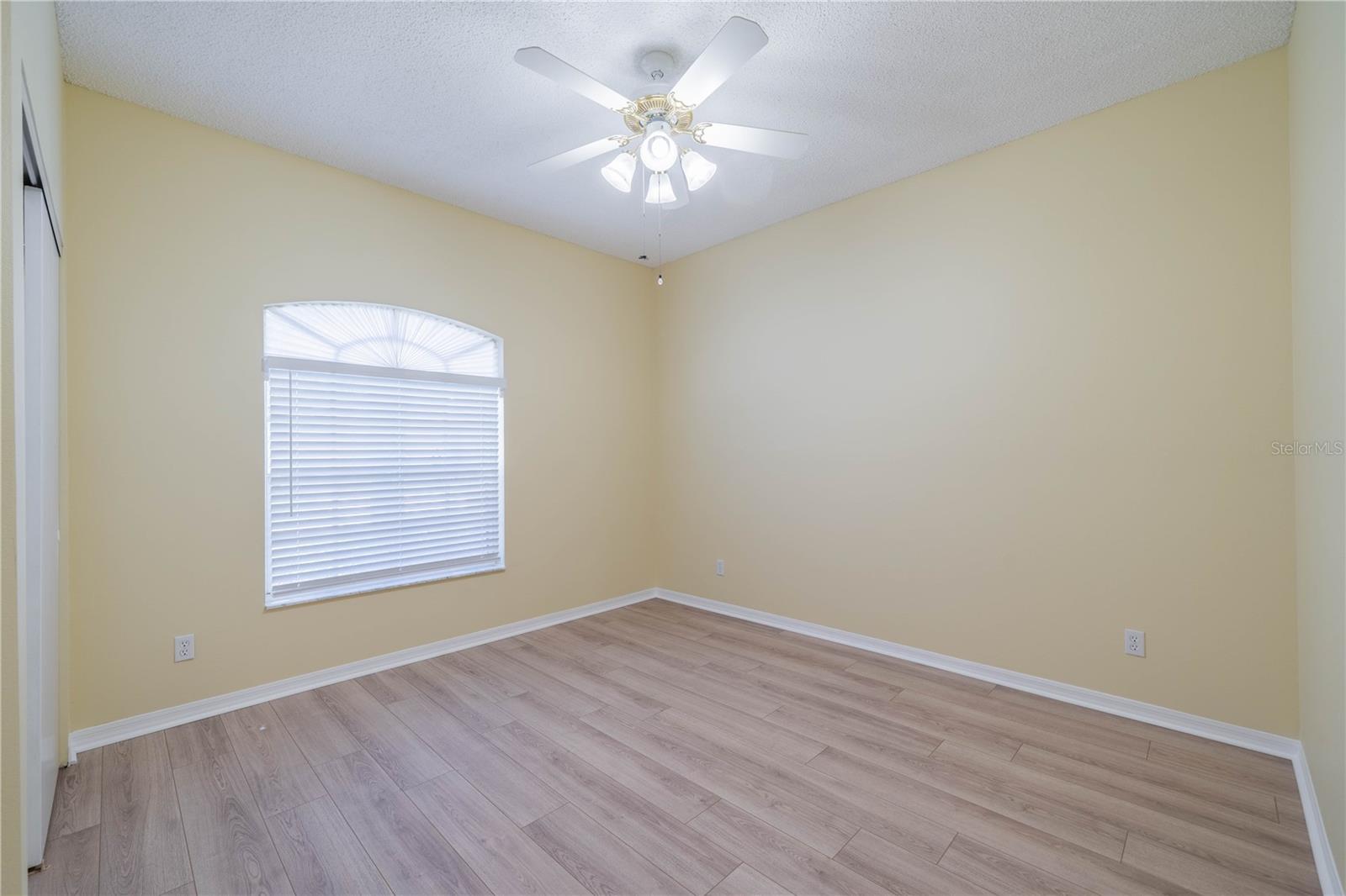 912 OXFORD PARK DR, SUN CITY CENTER, FL, 33573