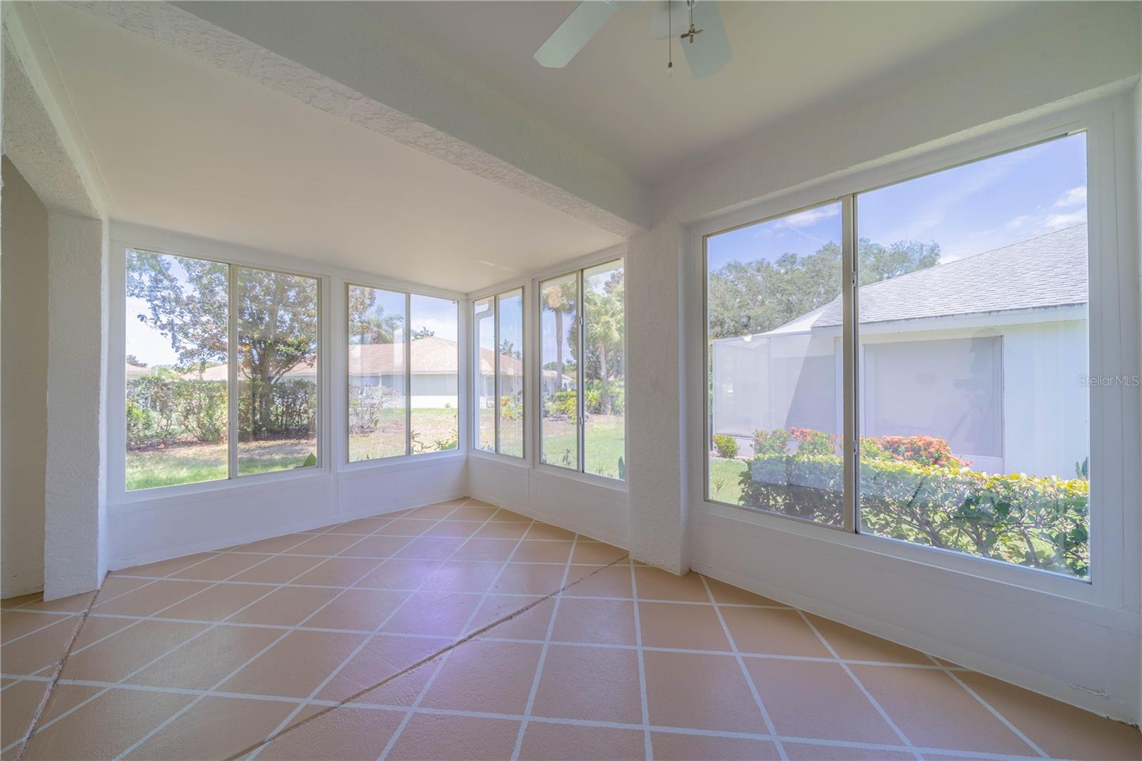 912 OXFORD PARK DR, SUN CITY CENTER, FL, 33573