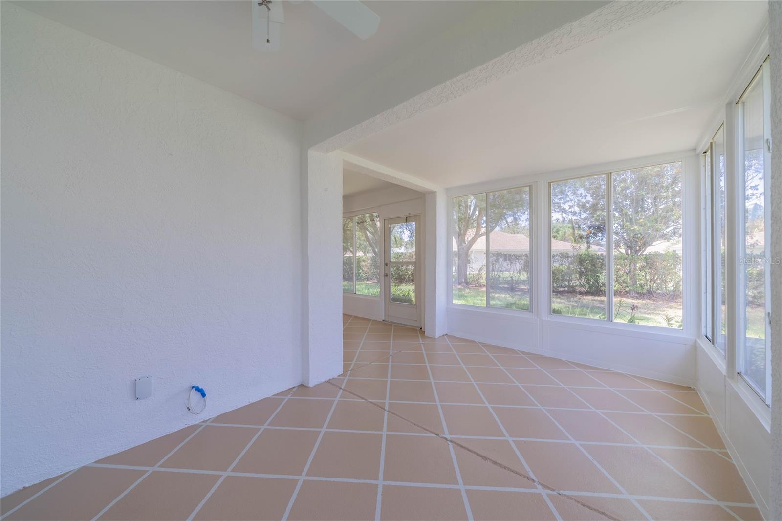 912 OXFORD PARK DR, SUN CITY CENTER, FL, 33573