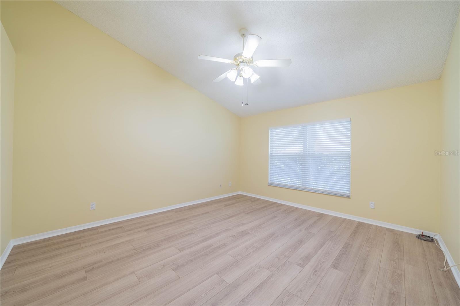 912 OXFORD PARK DR, SUN CITY CENTER, FL, 33573