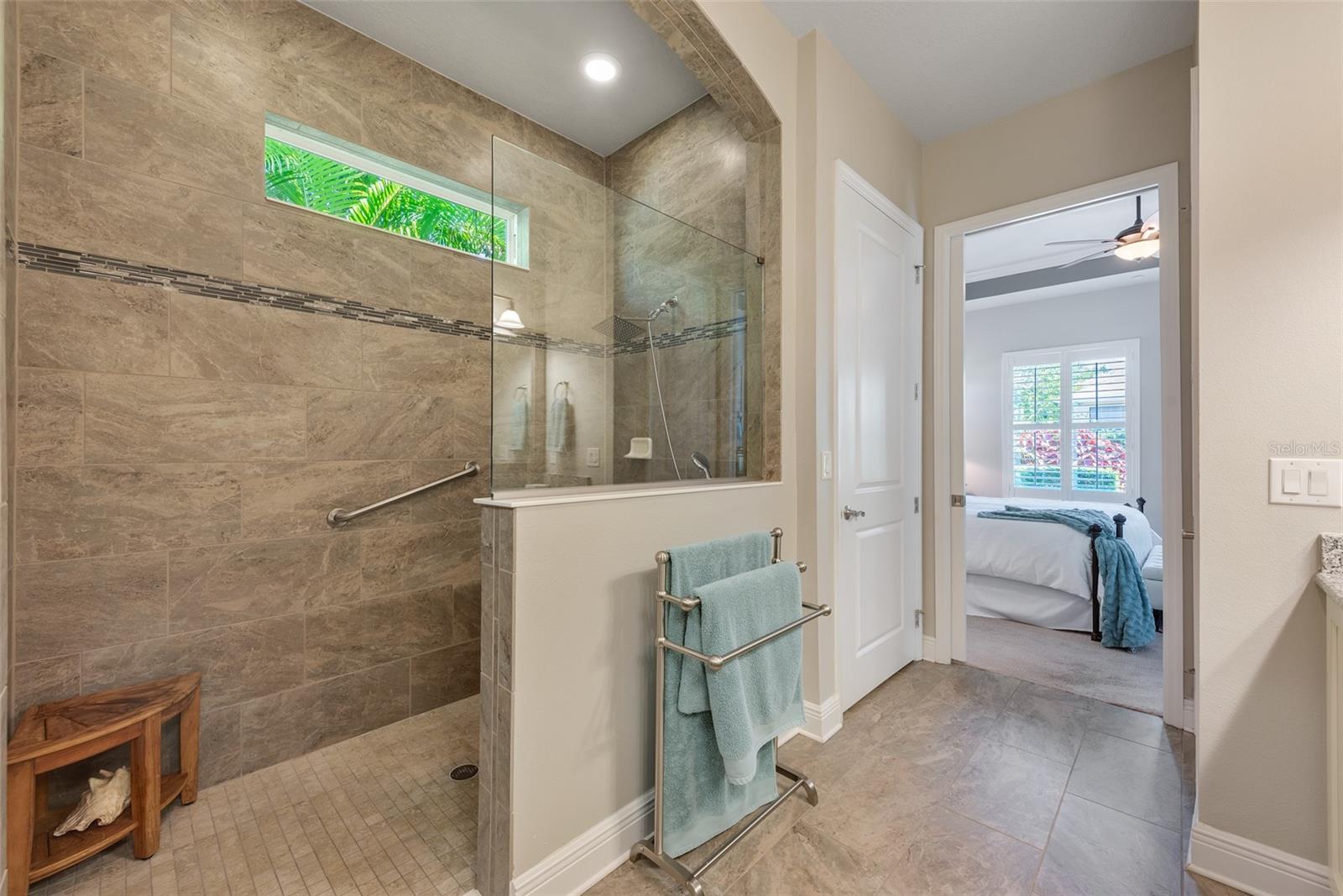 13934 SWALLOW HILL DR, LITHIA, FL, 33547