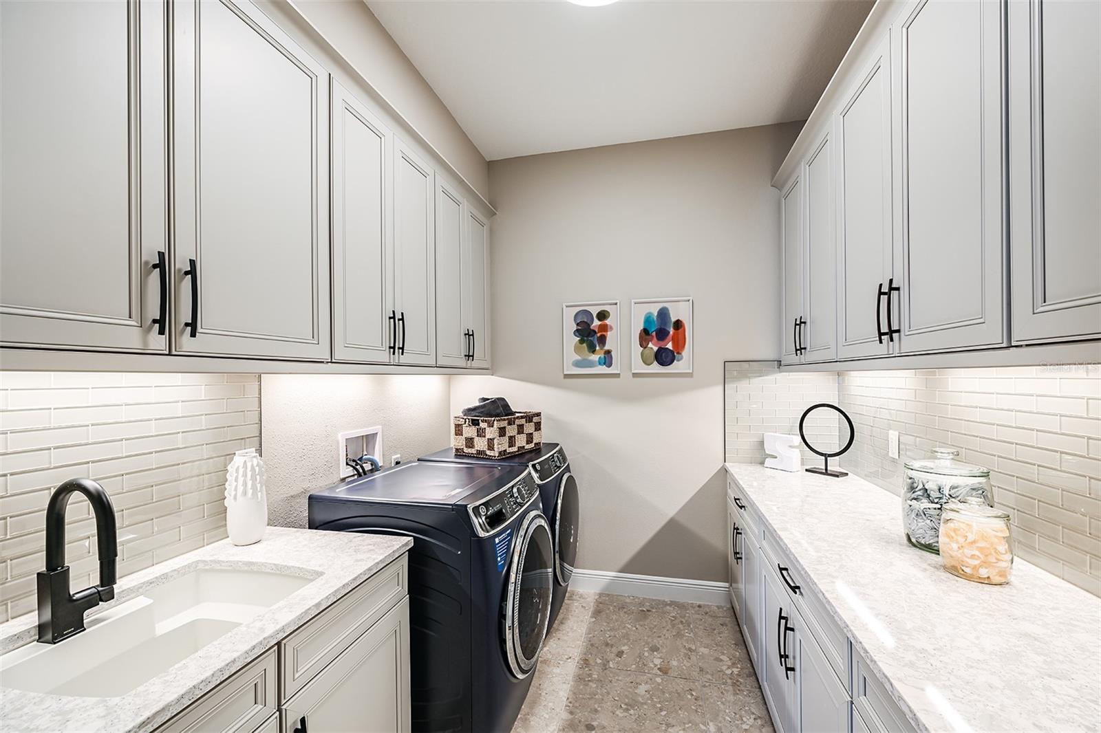 17720 ROOST PL, LAKEWOOD RANCH, FL, 34211