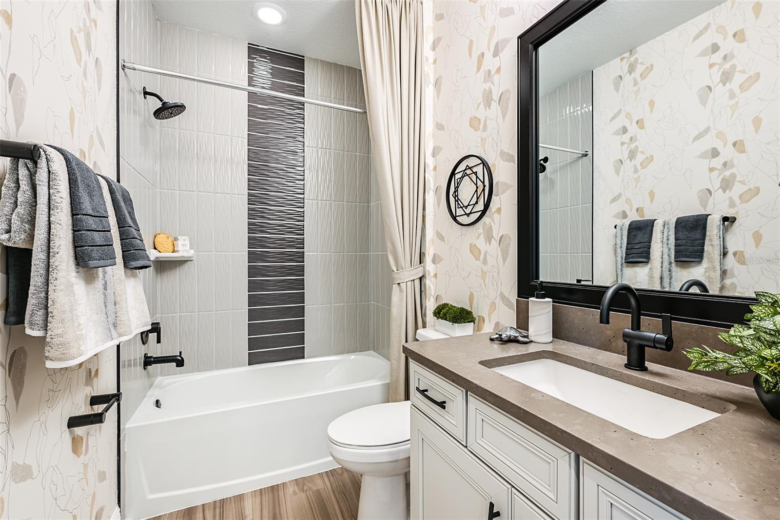 17720 ROOST PL, LAKEWOOD RANCH, FL, 34211