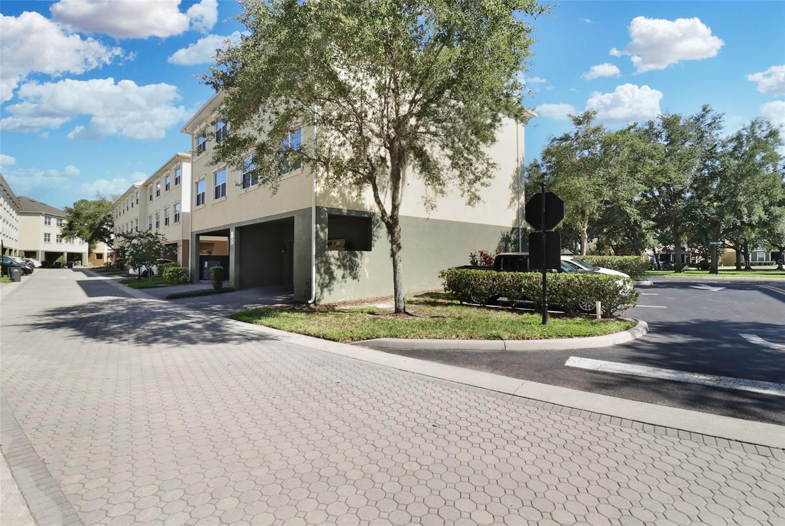 10144 ARBOR RUN DR #144, TAMPA, FL, 33647