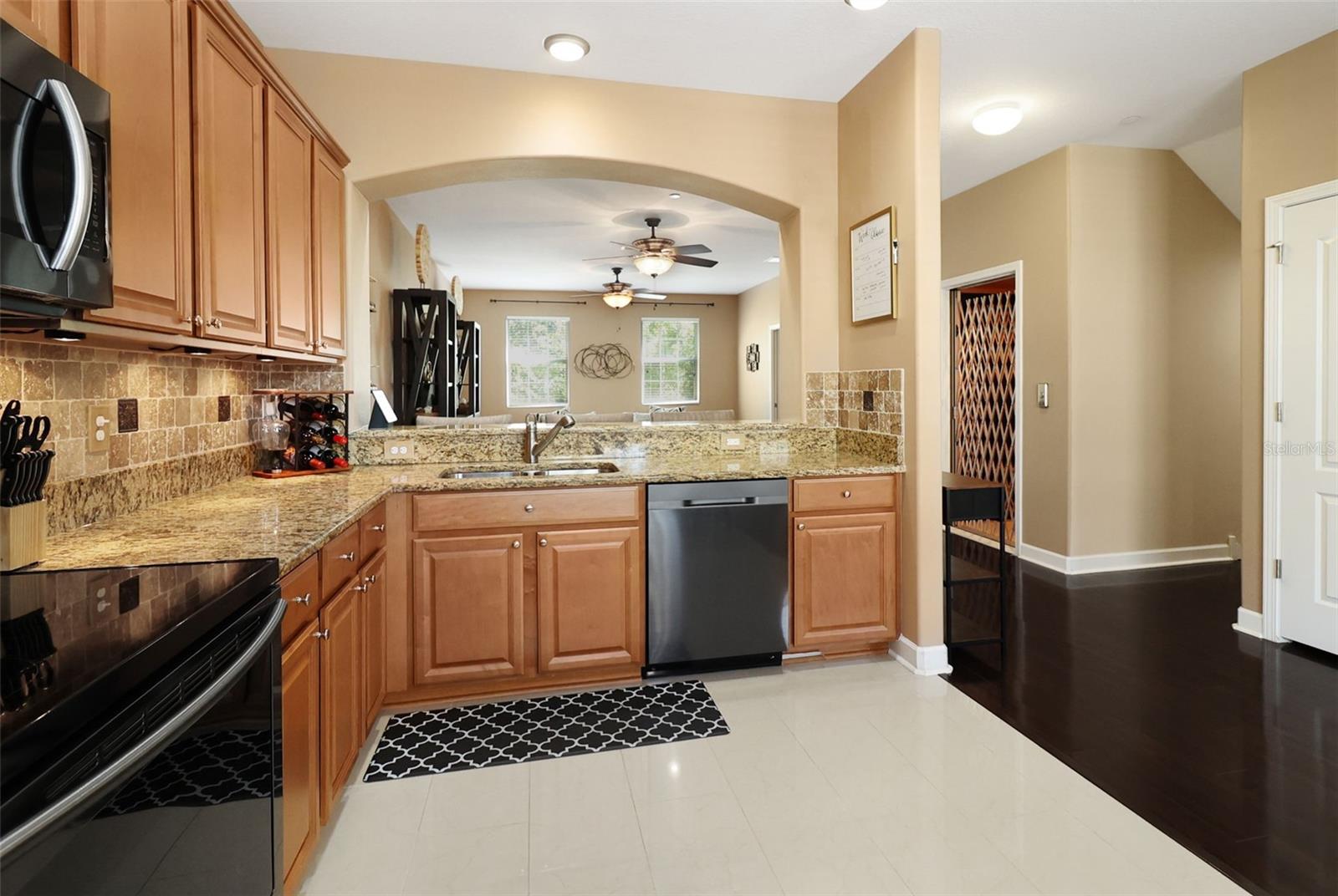 10144 ARBOR RUN DR #144, TAMPA, FL, 33647