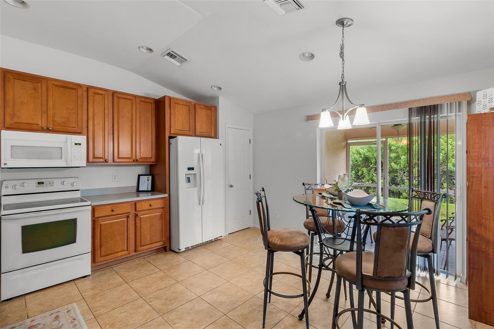 13266 SW PEMBROKE CIR N, LAKE SUZY, FL, 34269