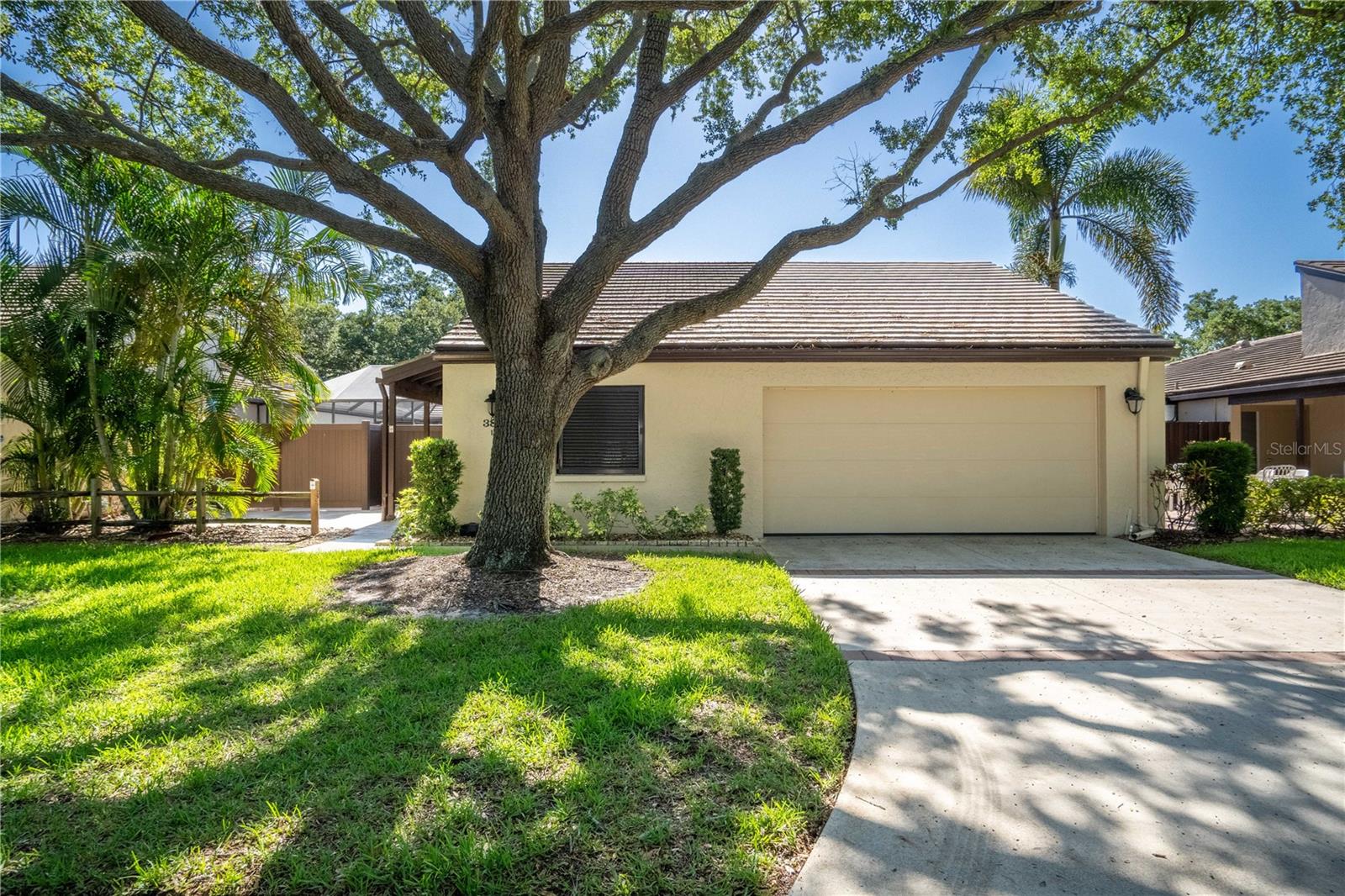 3806 GLEN OAKS MANOR DR, SARASOTA, FL, 34232