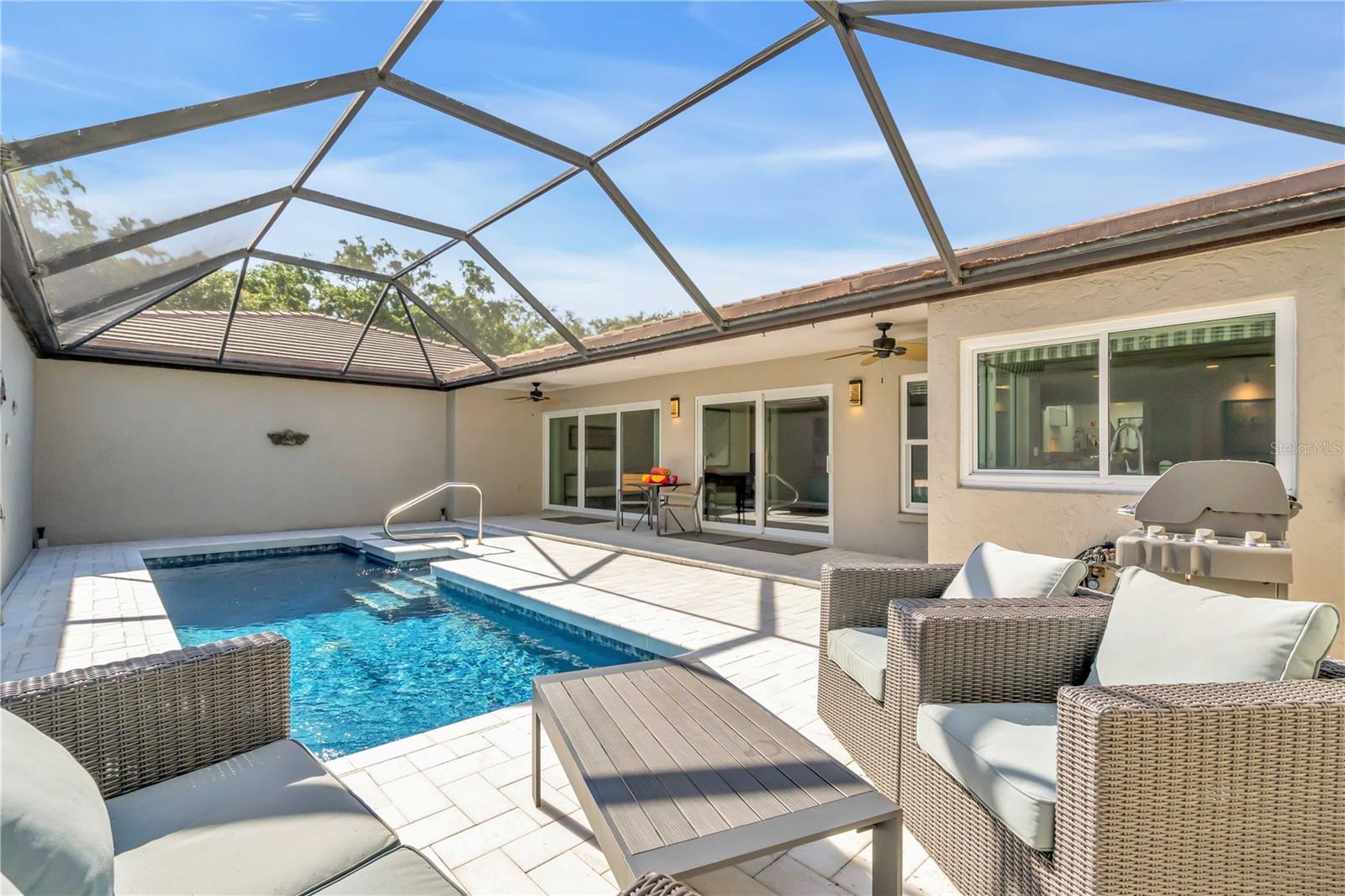 3806 GLEN OAKS MANOR DR, SARASOTA, FL, 34232