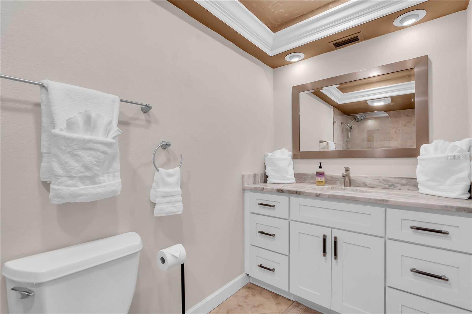 3806 GLEN OAKS MANOR DR, SARASOTA, FL, 34232