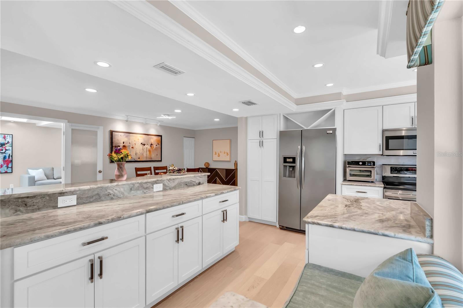3806 GLEN OAKS MANOR DR, SARASOTA, FL, 34232