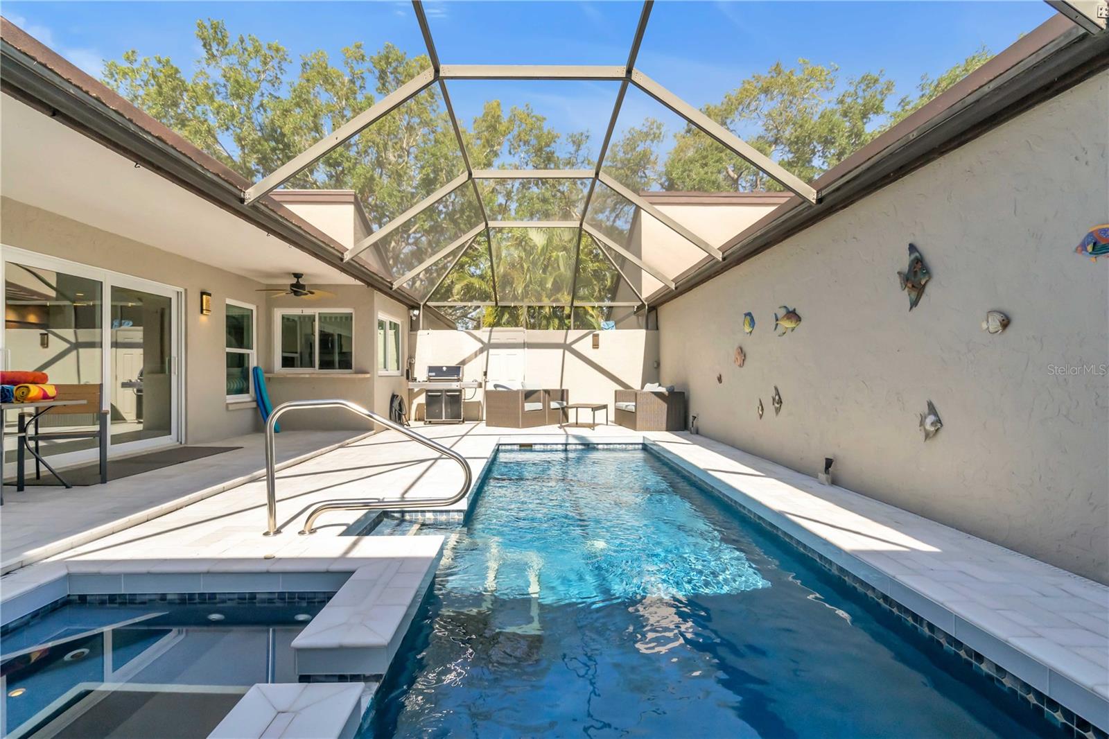 3806 GLEN OAKS MANOR DR, SARASOTA, FL, 34232