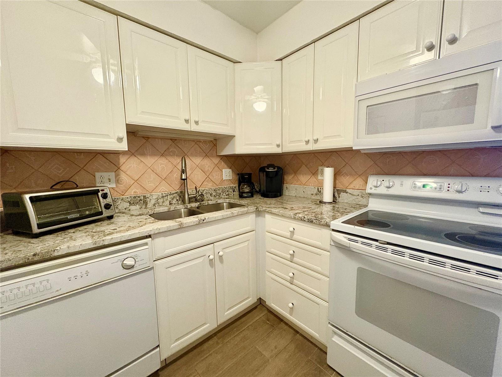 722 S BLVD OF THE PRESIDENTS #105, SARASOTA, FL, 34236