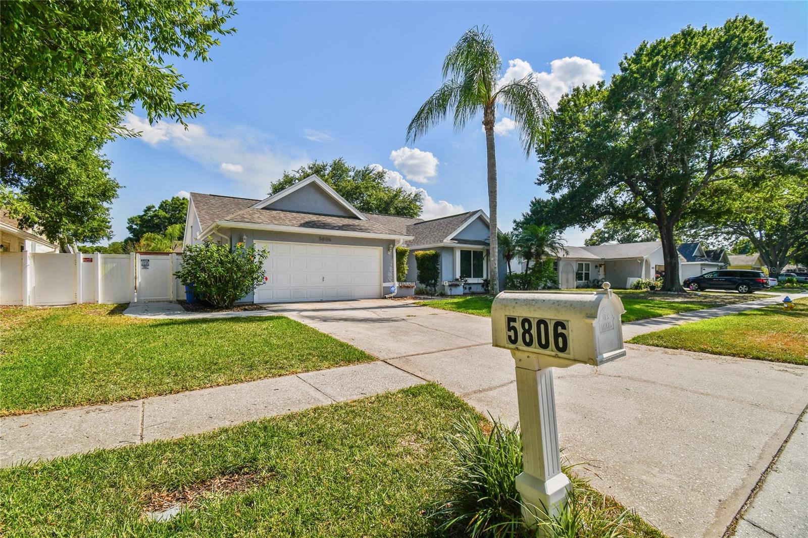 5806 SILVER MOON AVE, TAMPA, FL, 33625