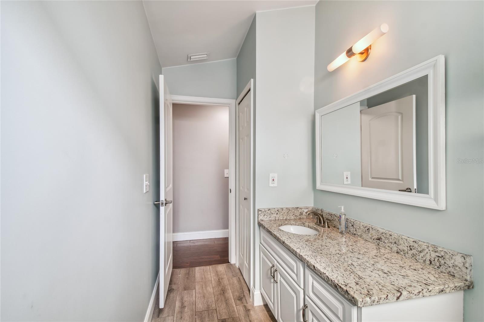 5806 SILVER MOON AVE, TAMPA, FL, 33625