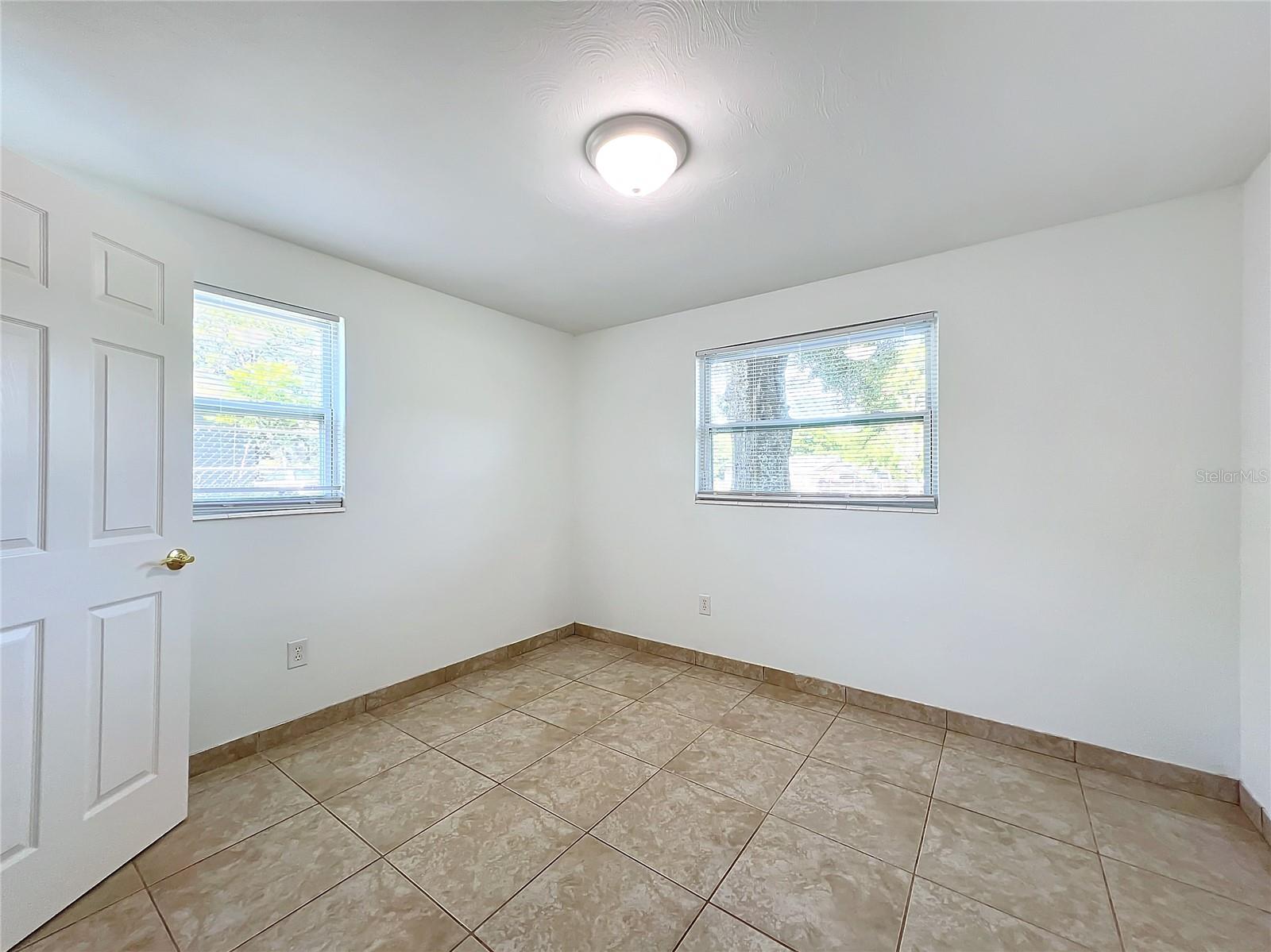 935 N GALLOWAY RD, LAKELAND, FL, 33810