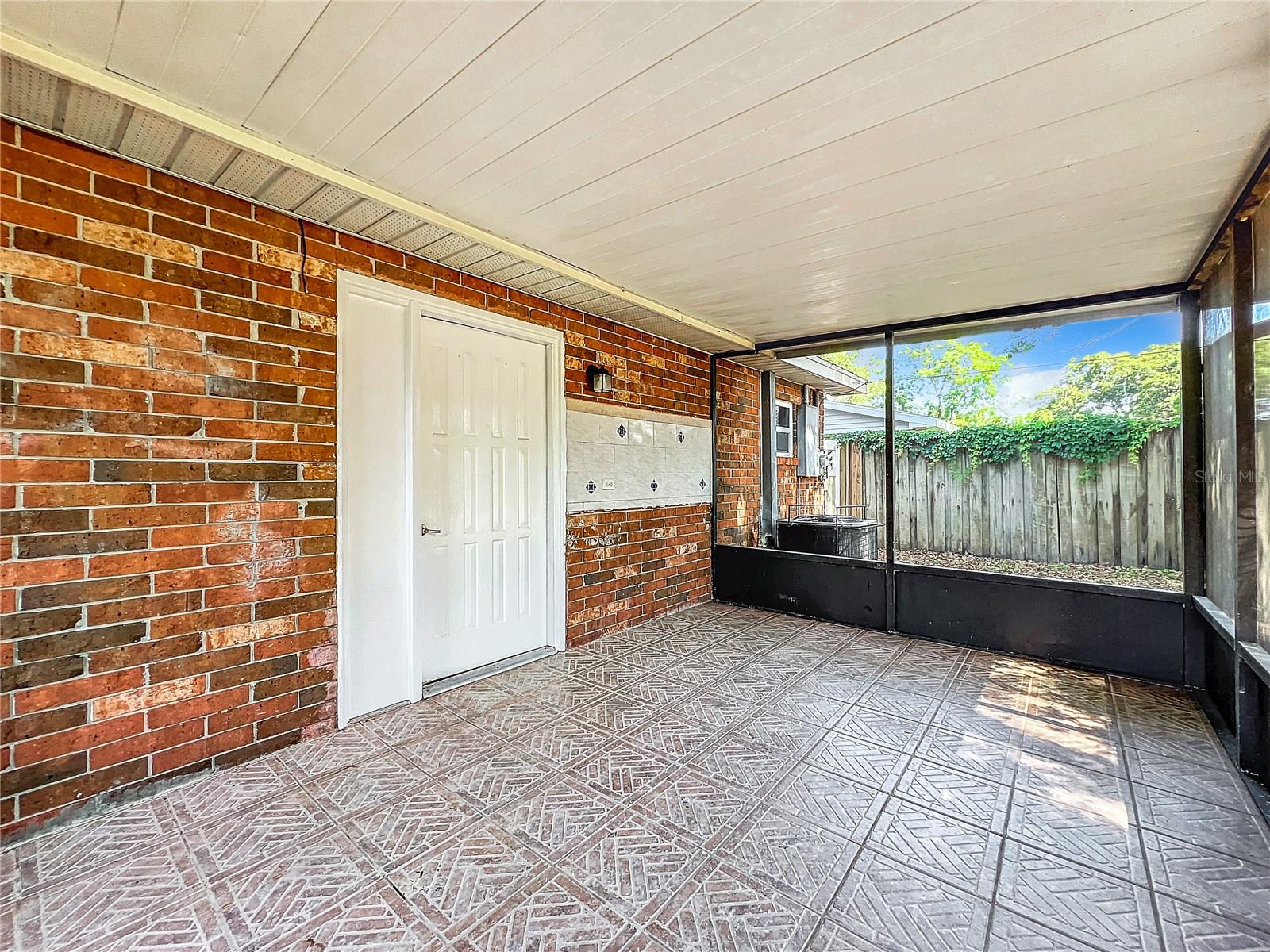 935 N GALLOWAY RD, LAKELAND, FL, 33810