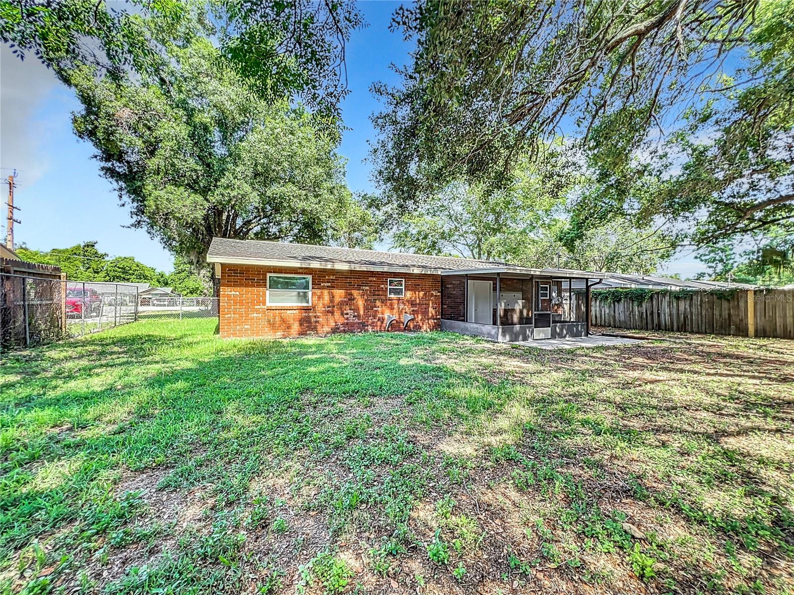 935 N GALLOWAY RD, LAKELAND, FL, 33810