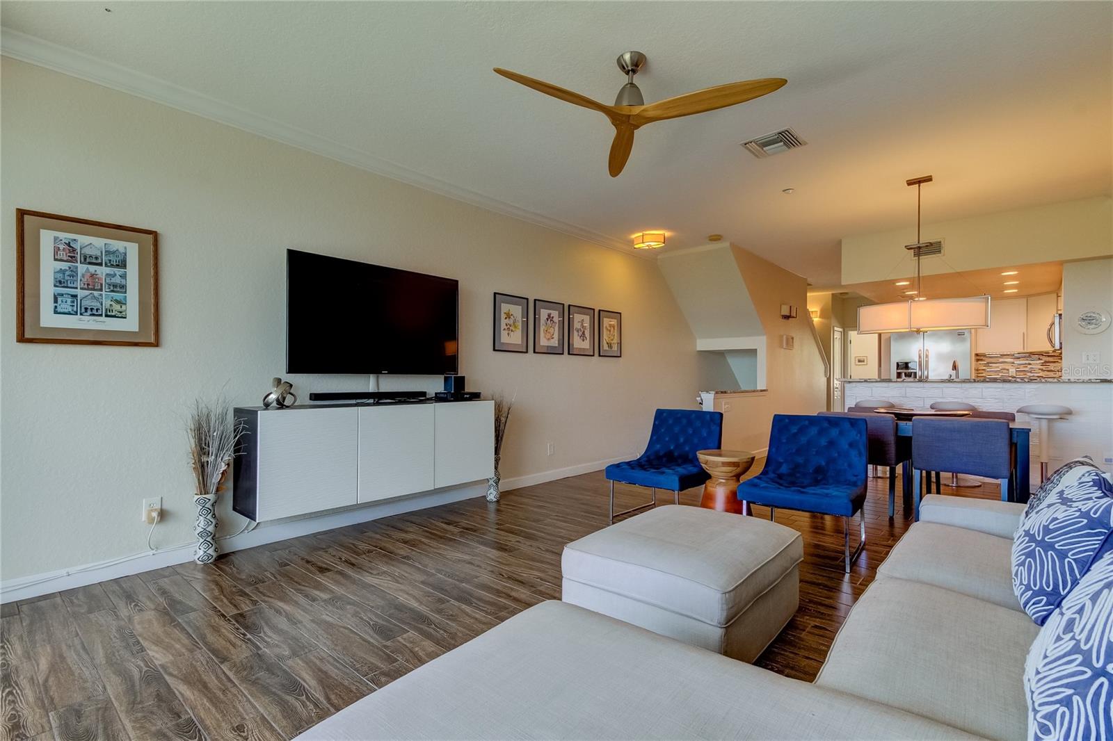 129 BRENT CIR, OLDSMAR, FL, 34677