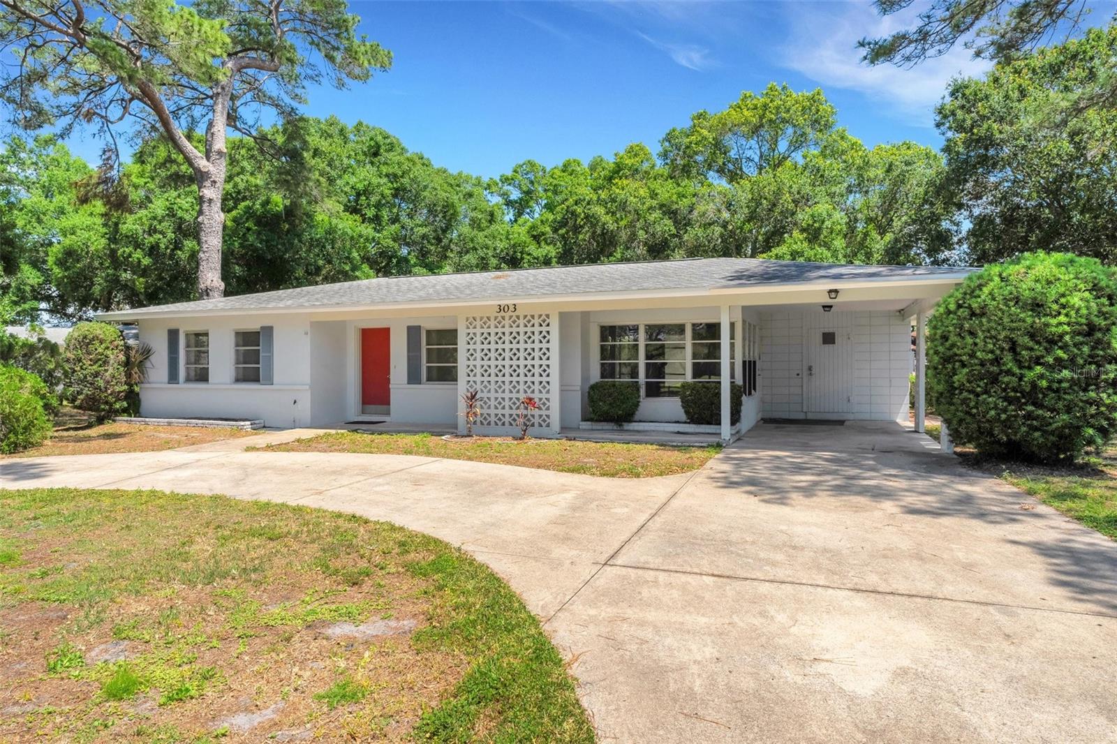 303 SHORE DR W, OLDSMAR, FL, 34677