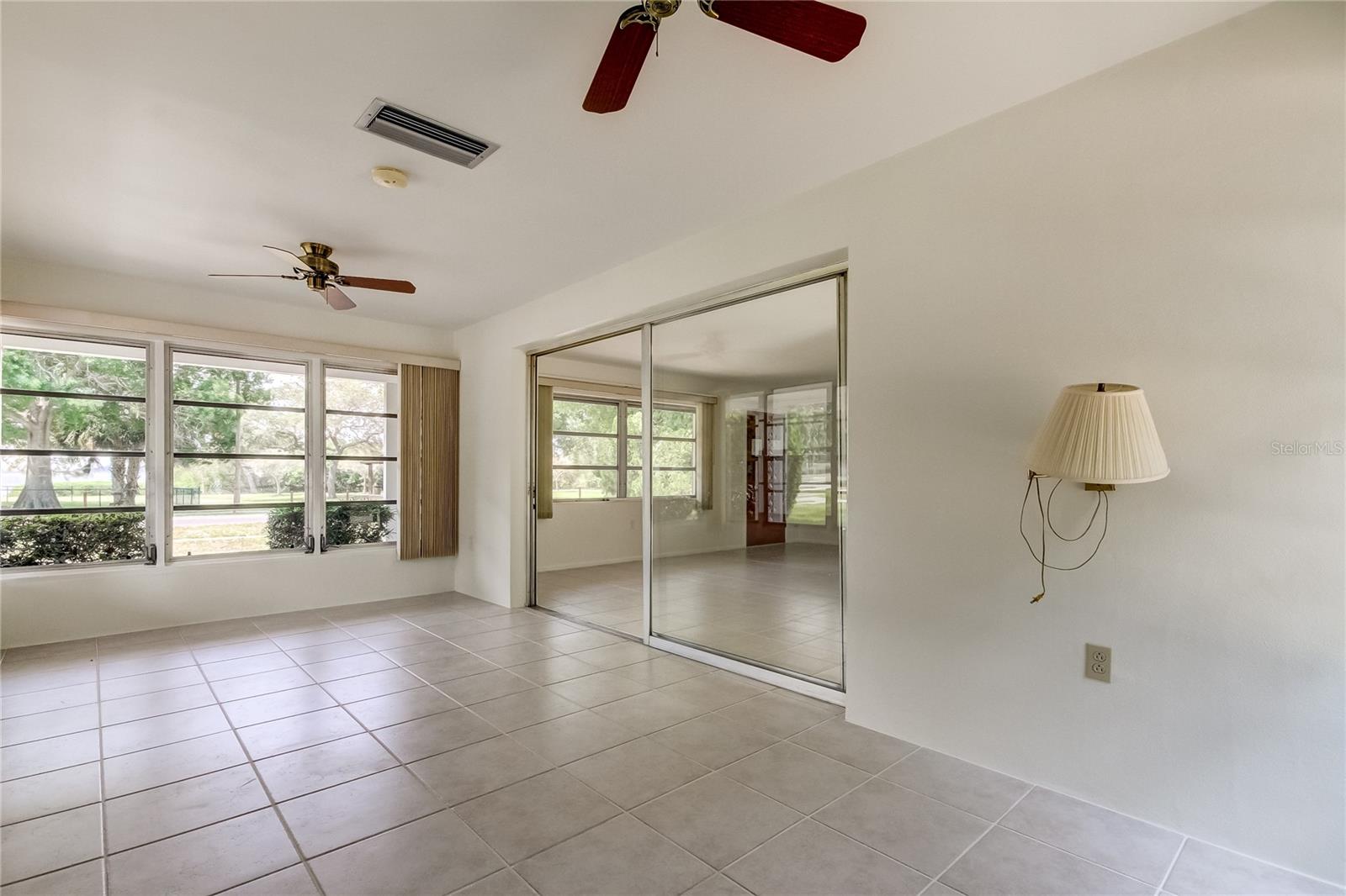 303 SHORE DR W, OLDSMAR, FL, 34677