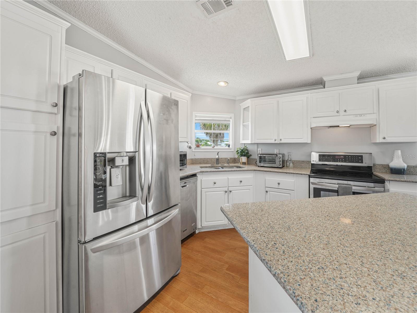 48 QUEEN OF WATERS ST, LAKE WALES, FL, 33898