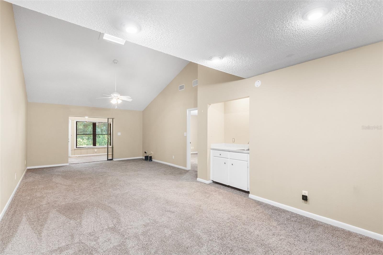 2025 SYLVESTER RD #C4, LAKELAND, FL, 33803