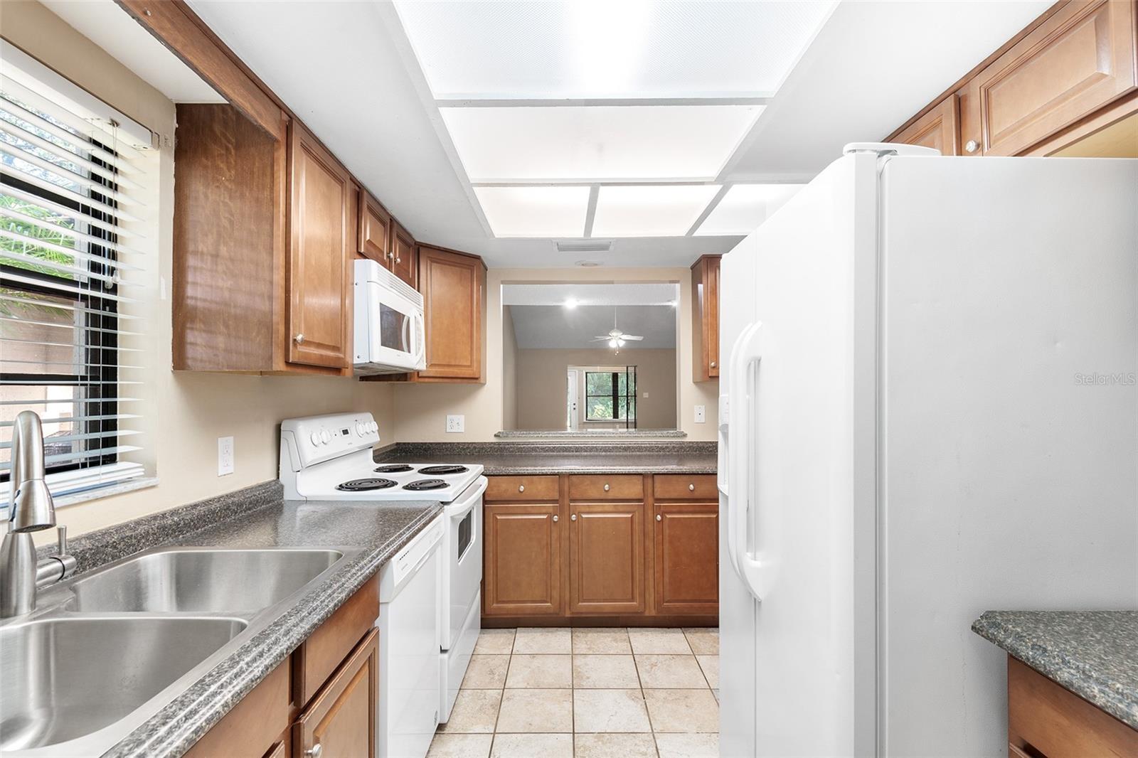 2025 SYLVESTER RD #C4, LAKELAND, FL, 33803