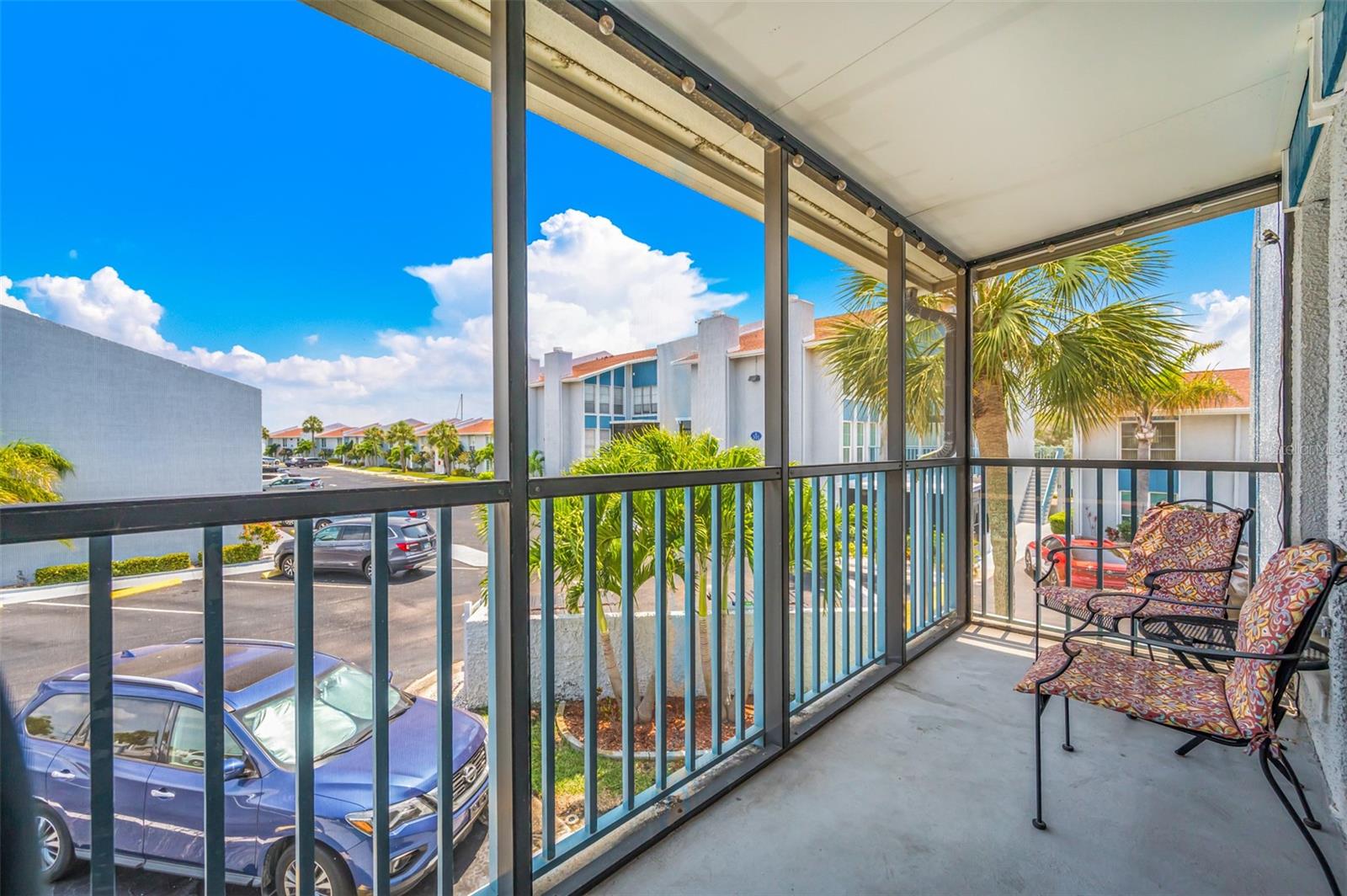 260 MEDALLION BLVD #F, MADEIRA BEACH, FL, 33708