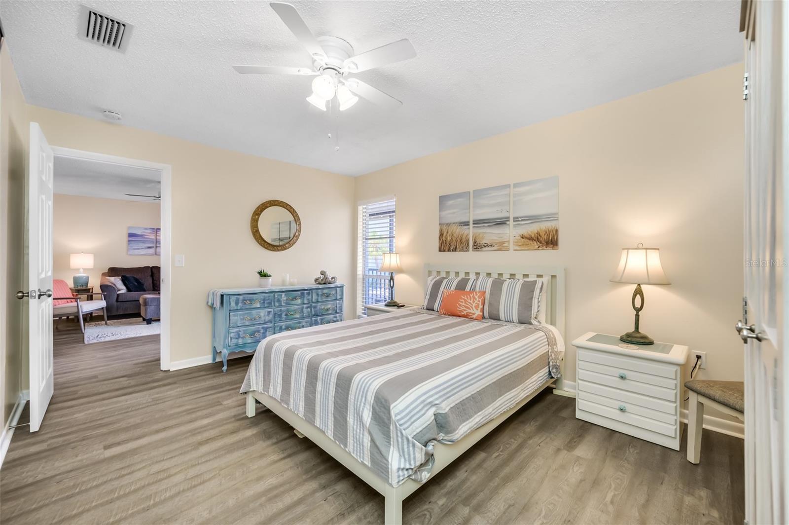 260 MEDALLION BLVD #F, MADEIRA BEACH, FL, 33708