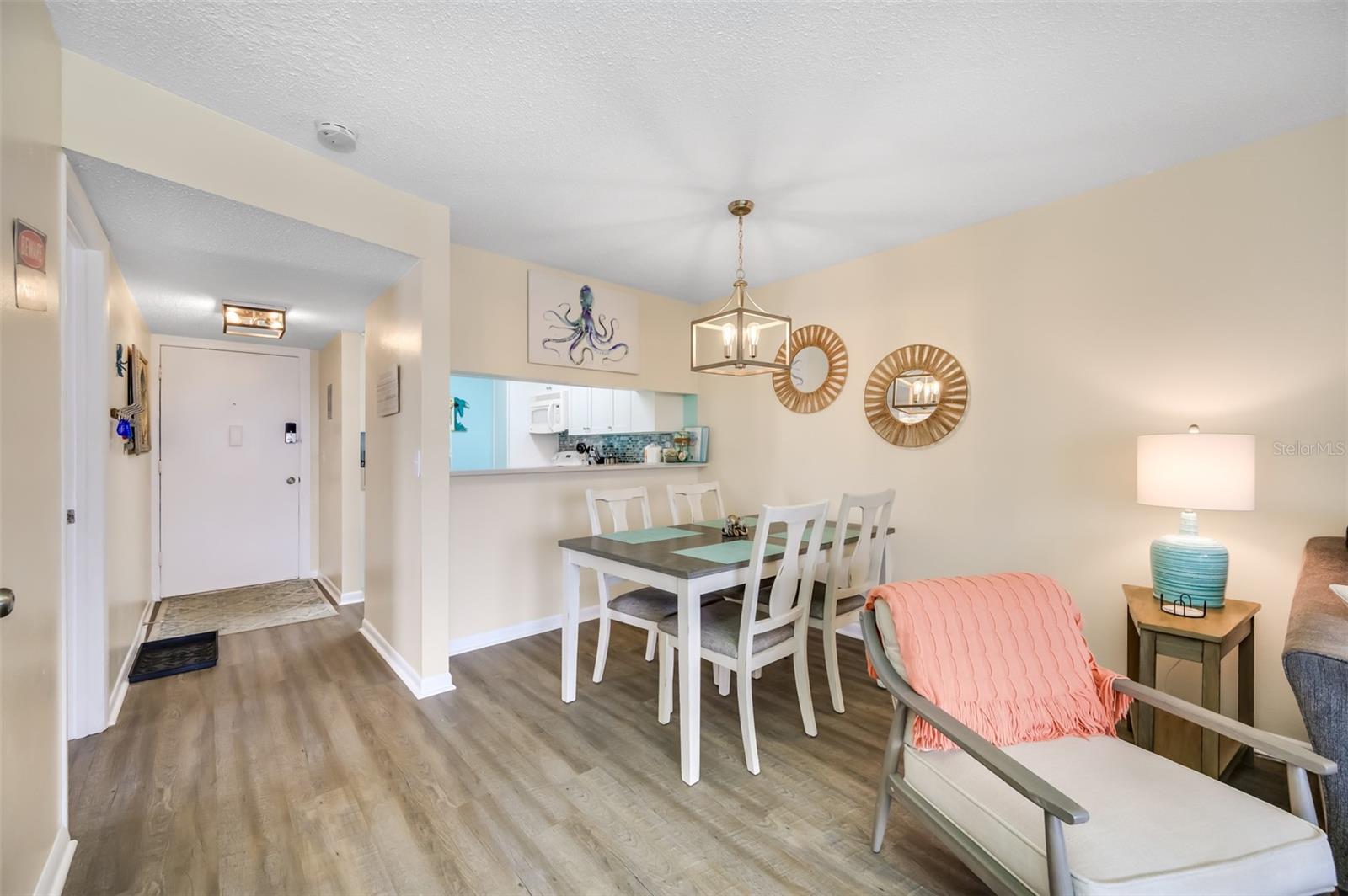 260 MEDALLION BLVD #F, MADEIRA BEACH, FL, 33708