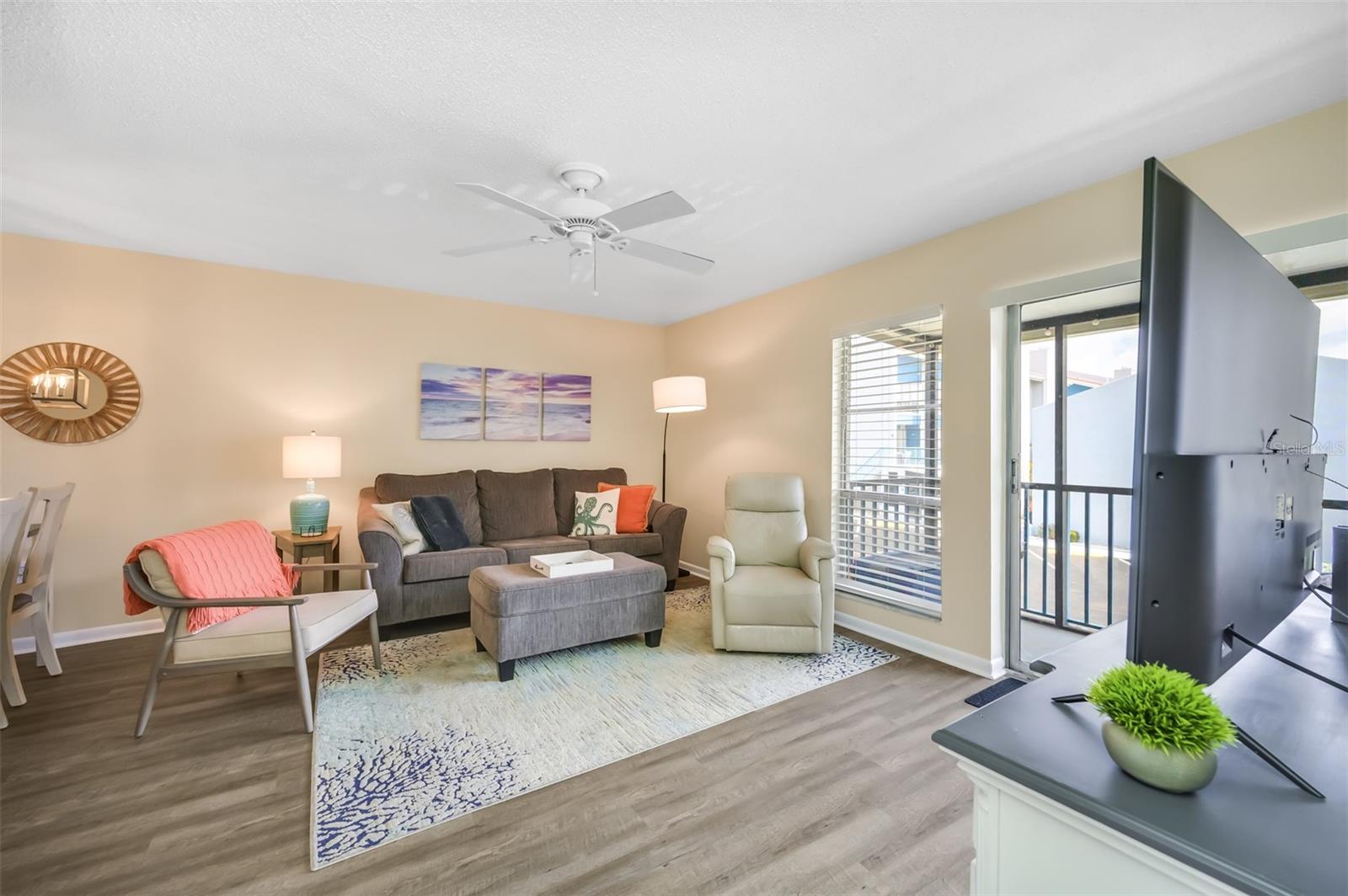 260 MEDALLION BLVD #F, MADEIRA BEACH, FL, 33708