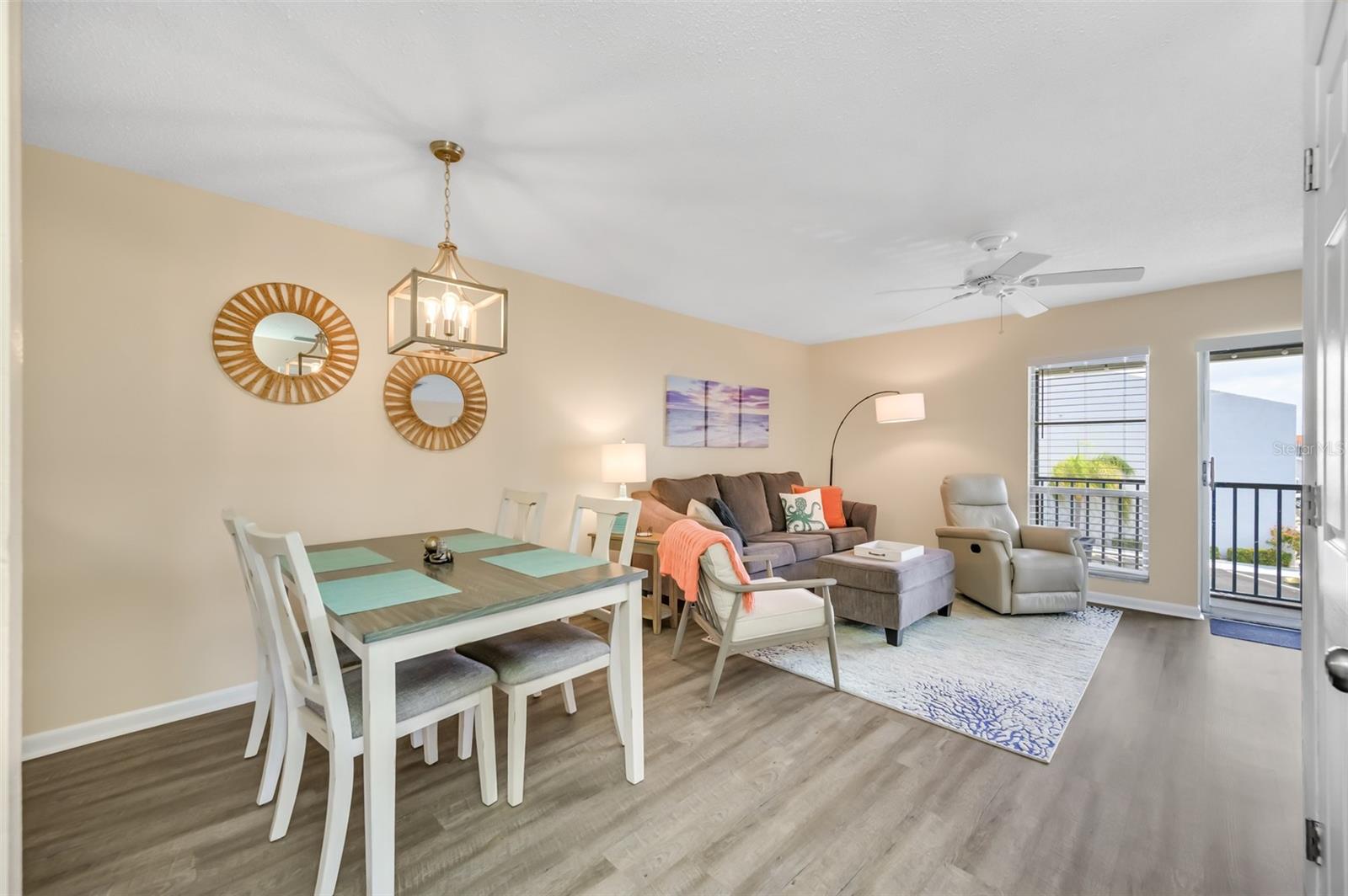260 MEDALLION BLVD #F, MADEIRA BEACH, FL, 33708