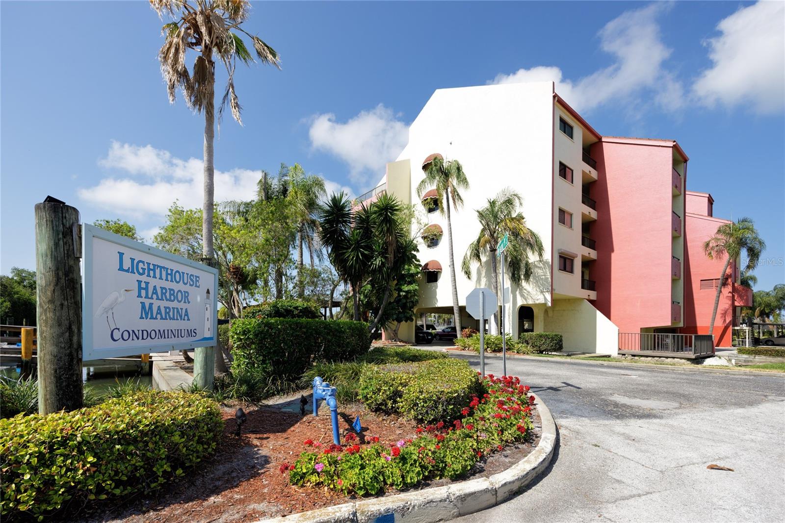 1750 HARBOR PL S #103, SOUTH PASADENA, FL, 33707