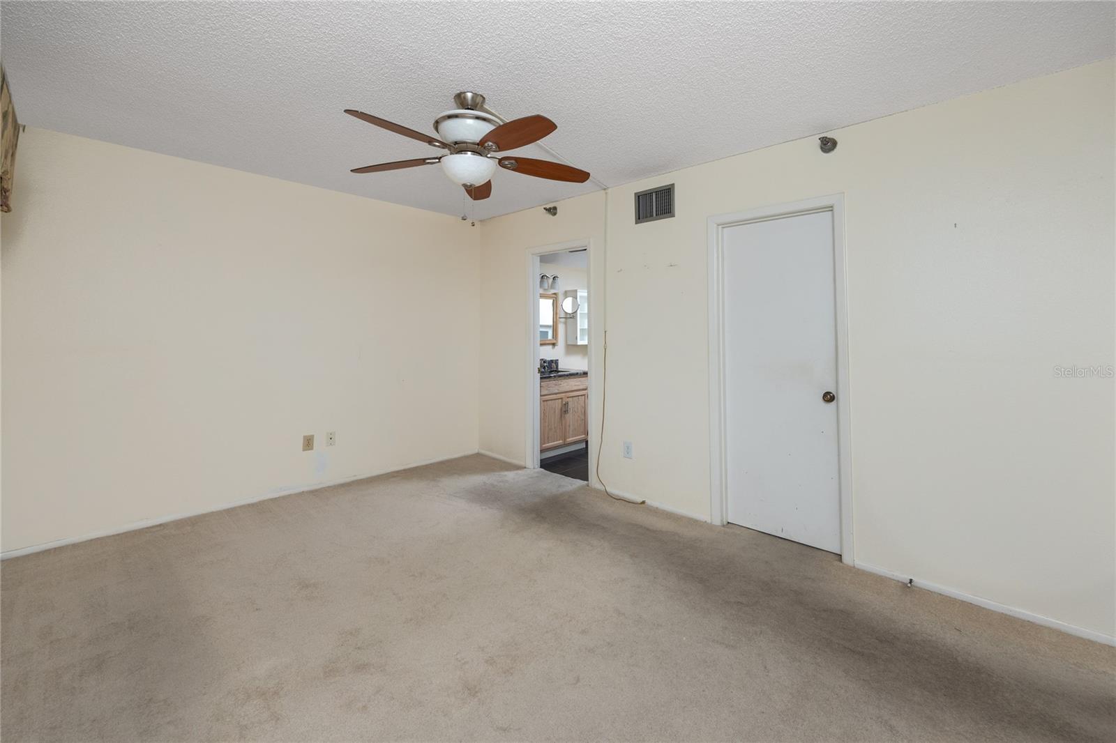 1750 HARBOR PL S #103, SOUTH PASADENA, FL, 33707