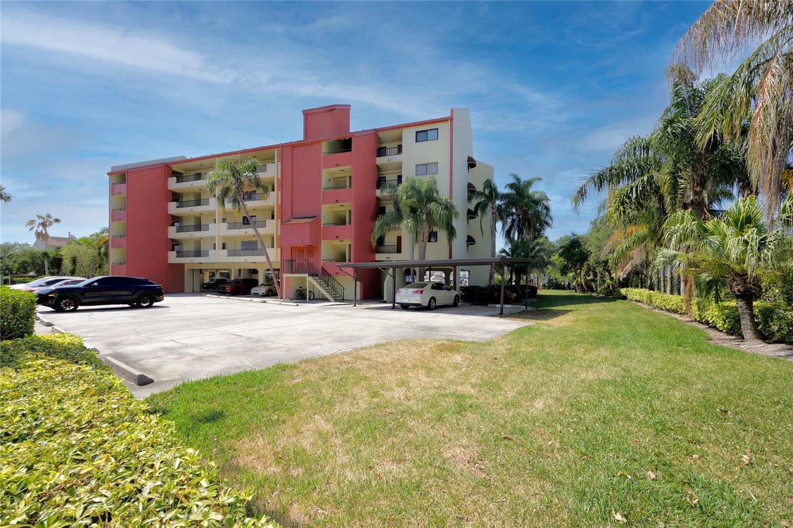 1750 HARBOR PL S #103, SOUTH PASADENA, FL, 33707