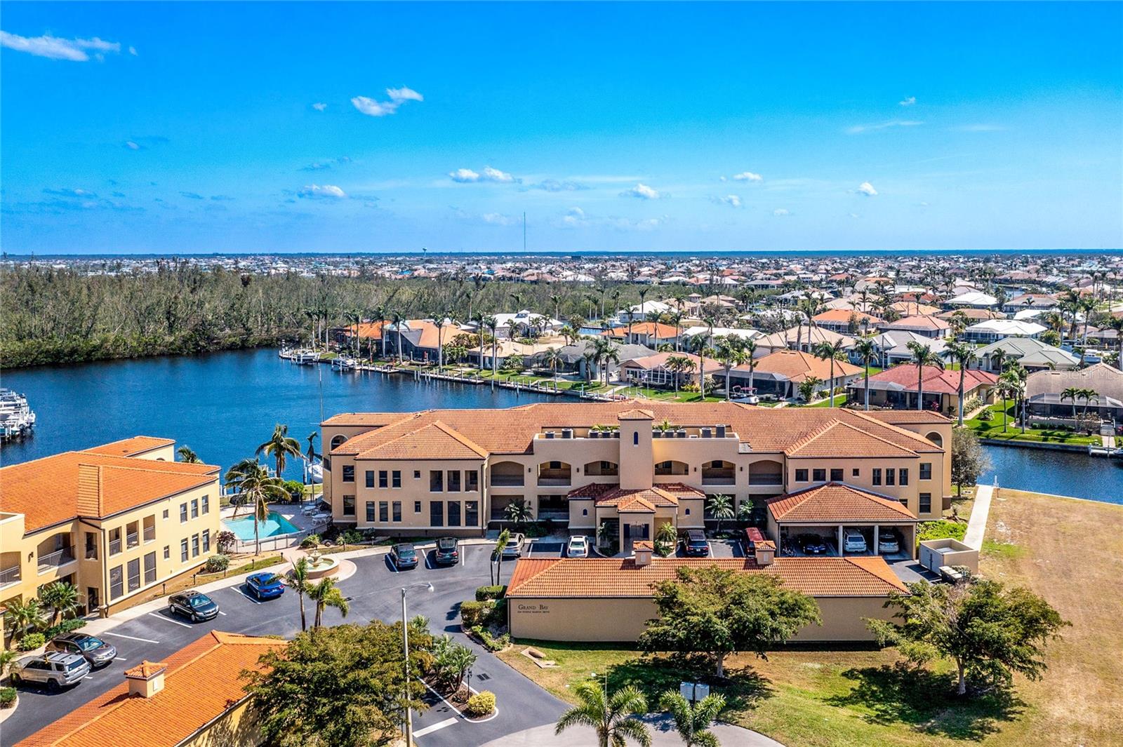 3334 PURPLE MARTIN DR #212, PUNTA GORDA, FL, 33950