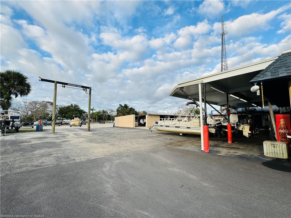 1130 US 27 N, LAKE PLACID, FL, 33852