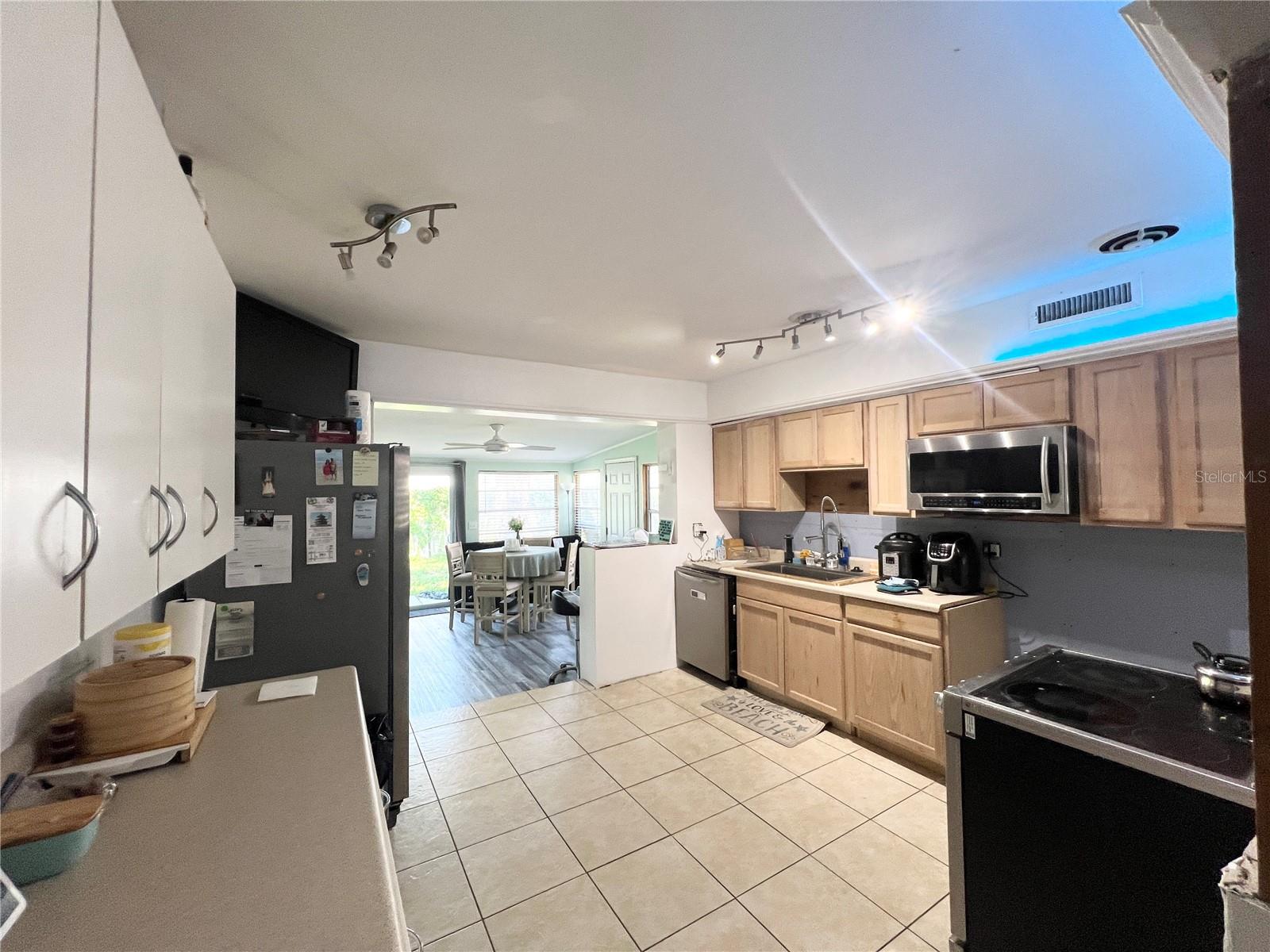 1536 ESPANOLA AVE, HOLLY HILL, FL, 32117