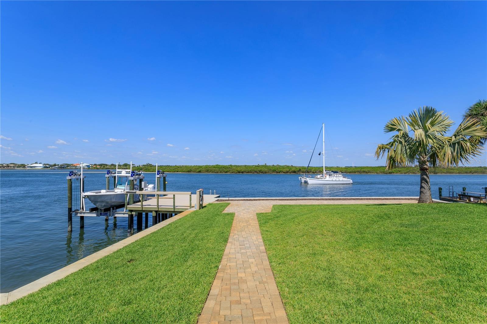 1112 N PENINSULA AVE, NEW SMYRNA BEACH, FL, 32169